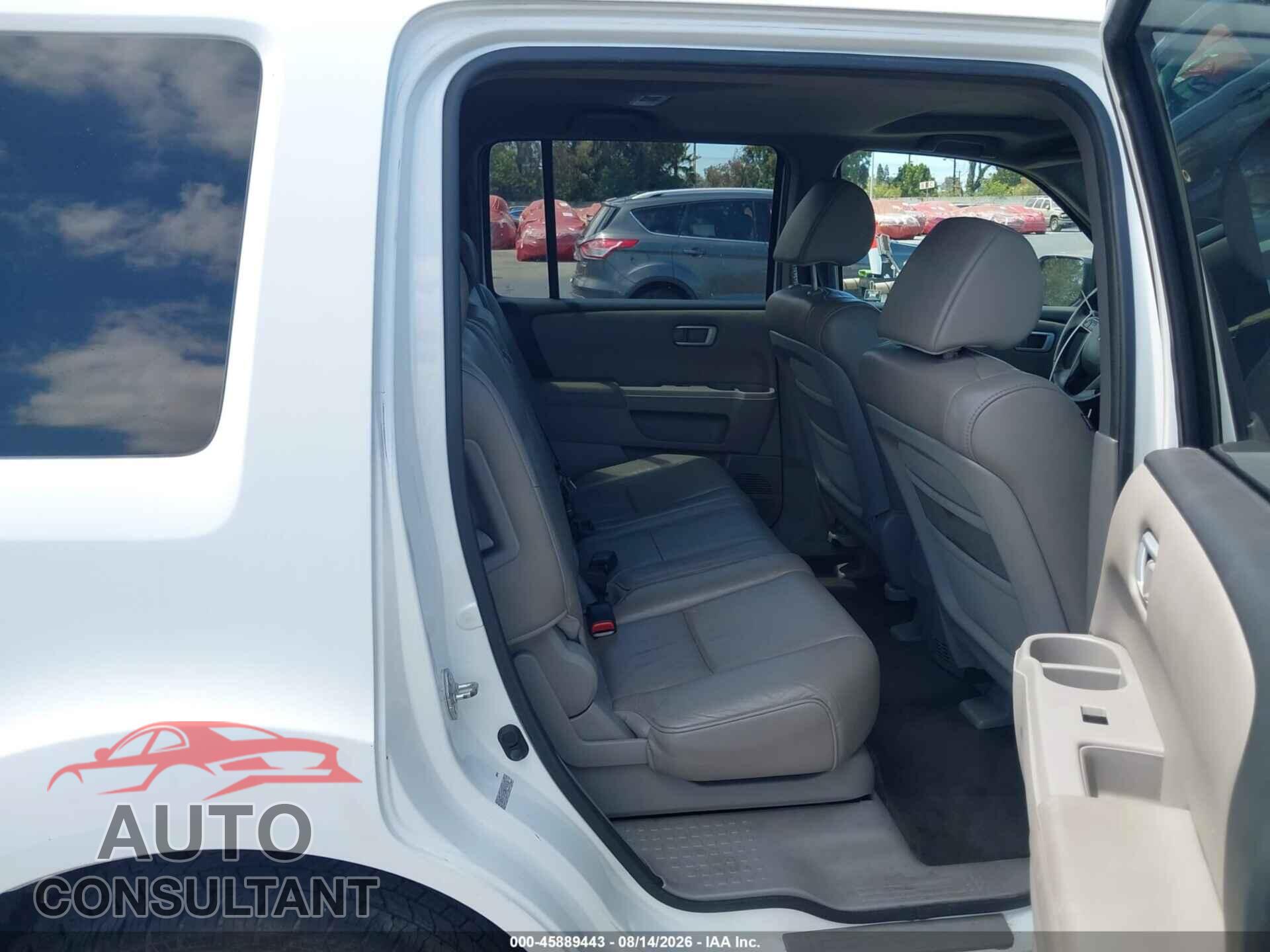 HONDA PILOT 2011 - 5FNYF3H53BB040936