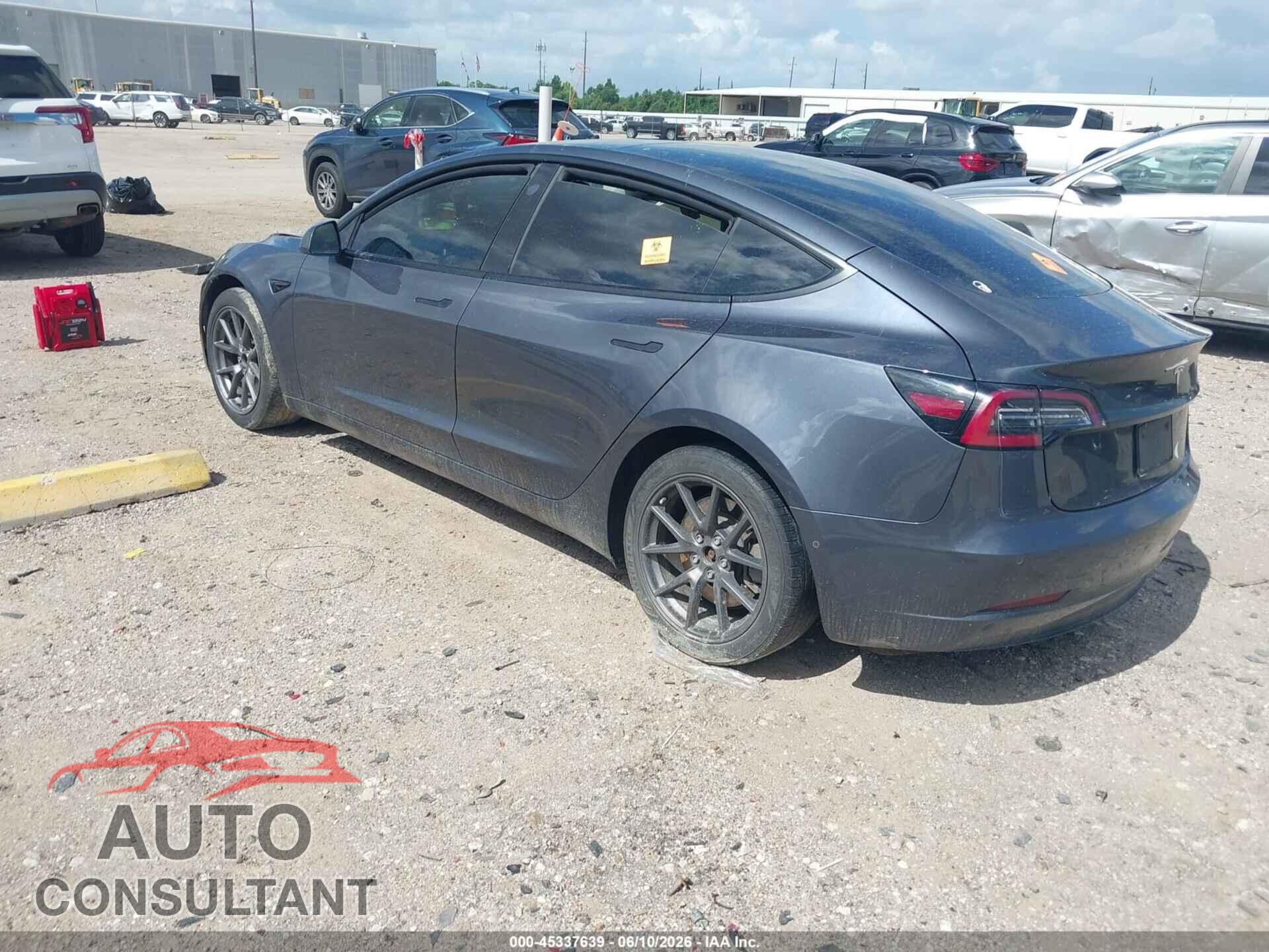 TESLA MODEL 3 2021 - 5YJ3E1EAXMF976378