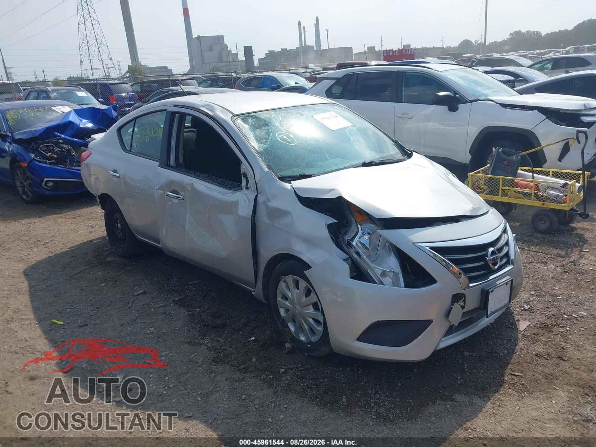 NISSAN VERSA 2019 - 3N1CN7AP3KL843069