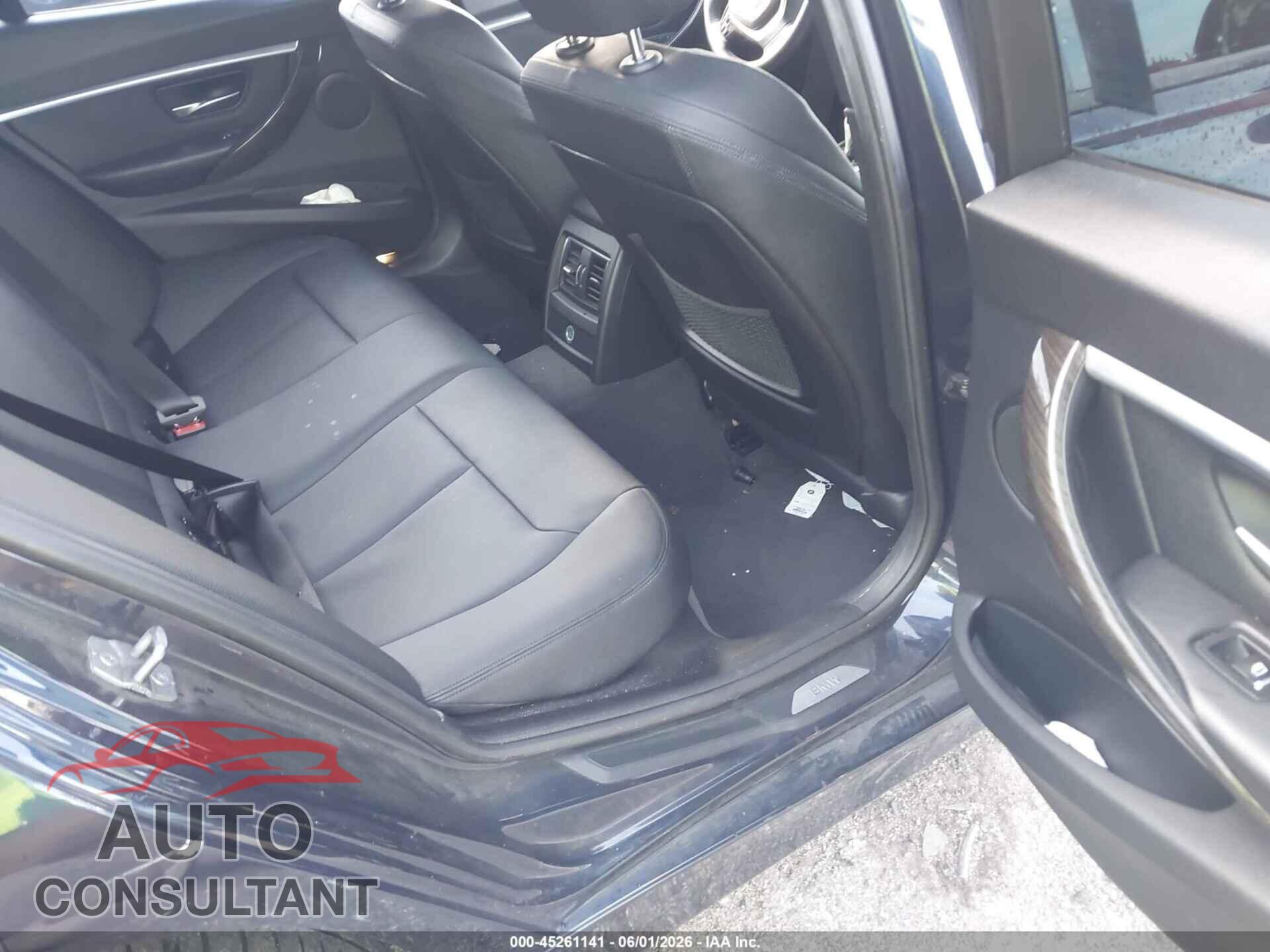 BMW 328I 2016 - WBA8E9G52GNU30505