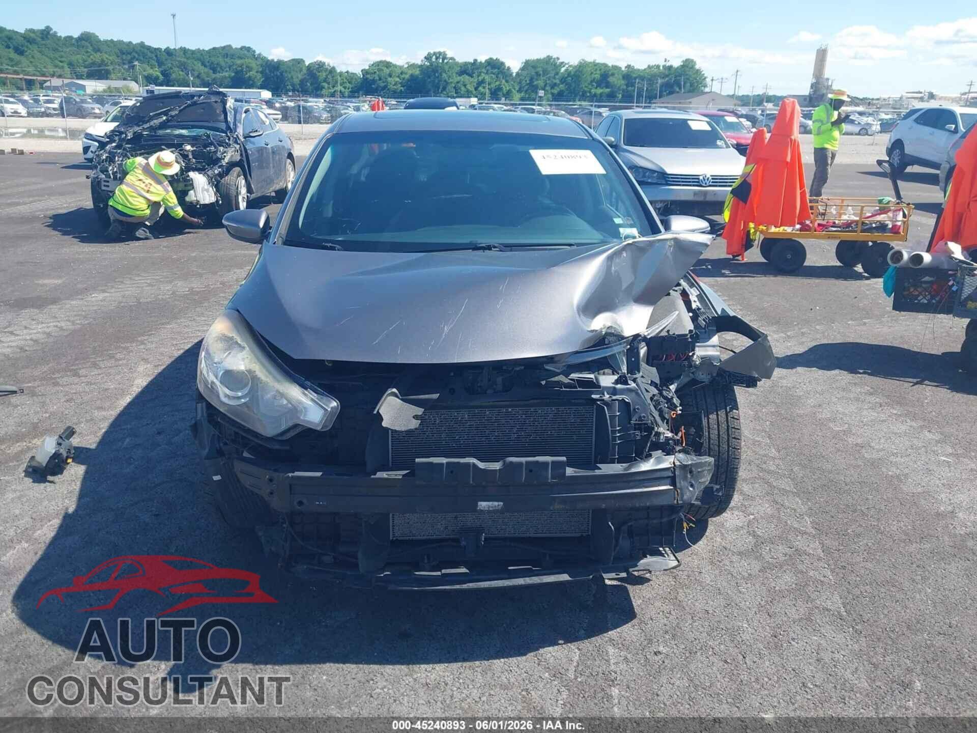 KIA FORTE 2015 - KNAFZ4A82F5336057