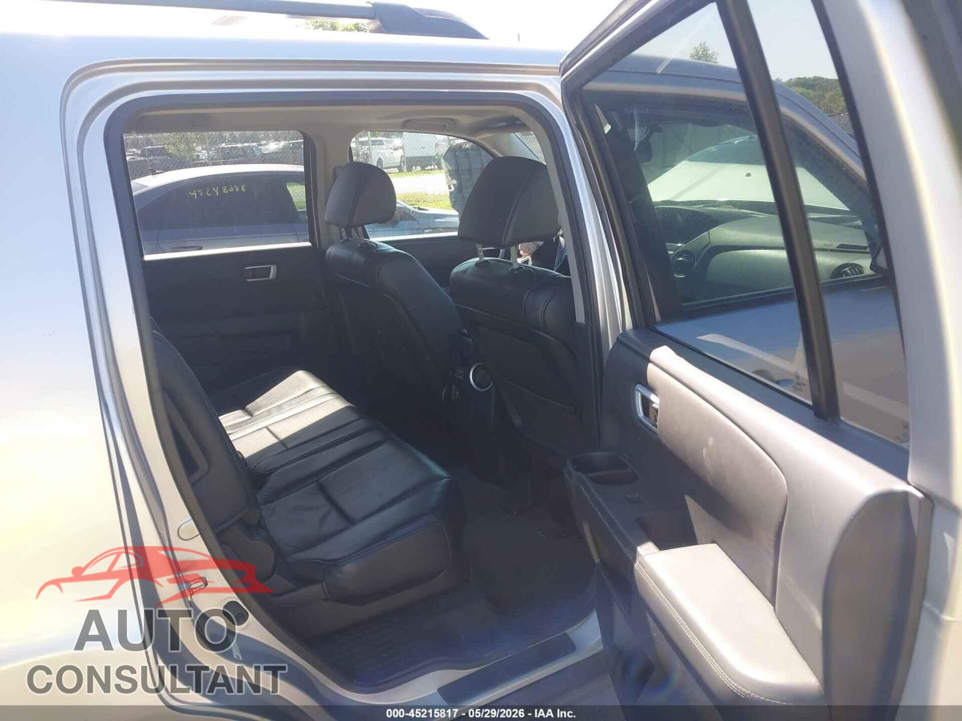 HONDA PILOT 2014 - 5FNYF4H52EB027895