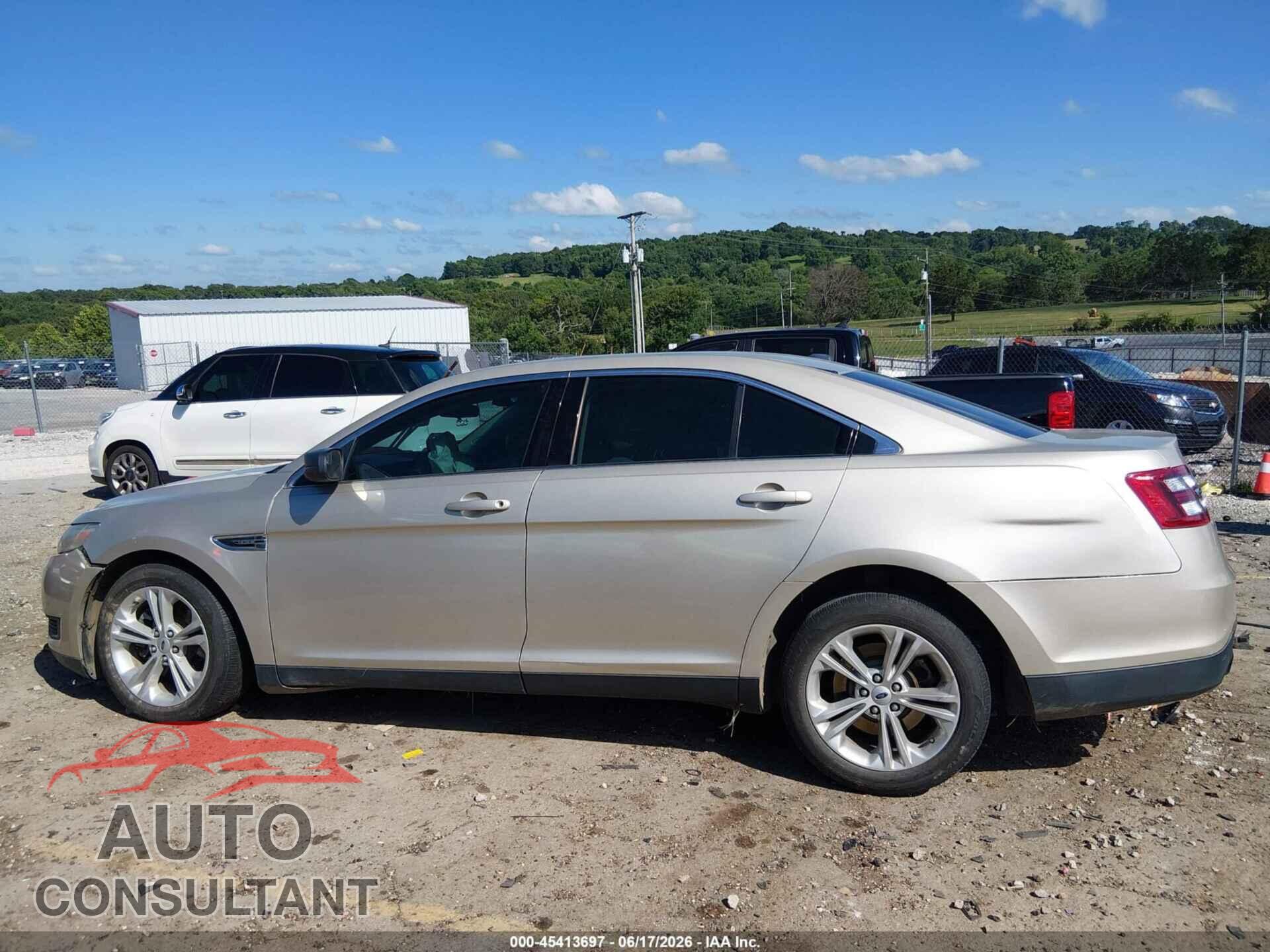 FORD TAURUS 2017 - 1FAHP2D83HG128946