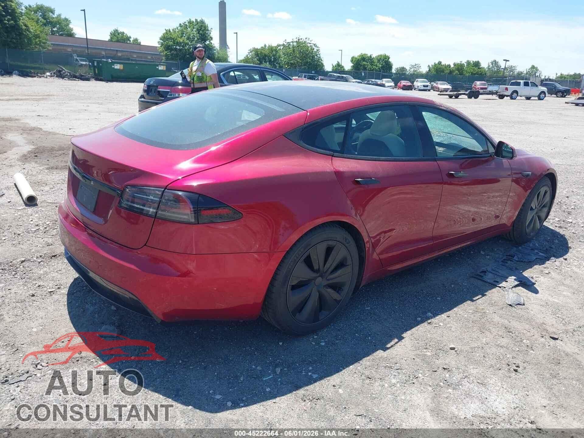 TESLA MODEL S 2023 - 5YJSA1E5XPF522890