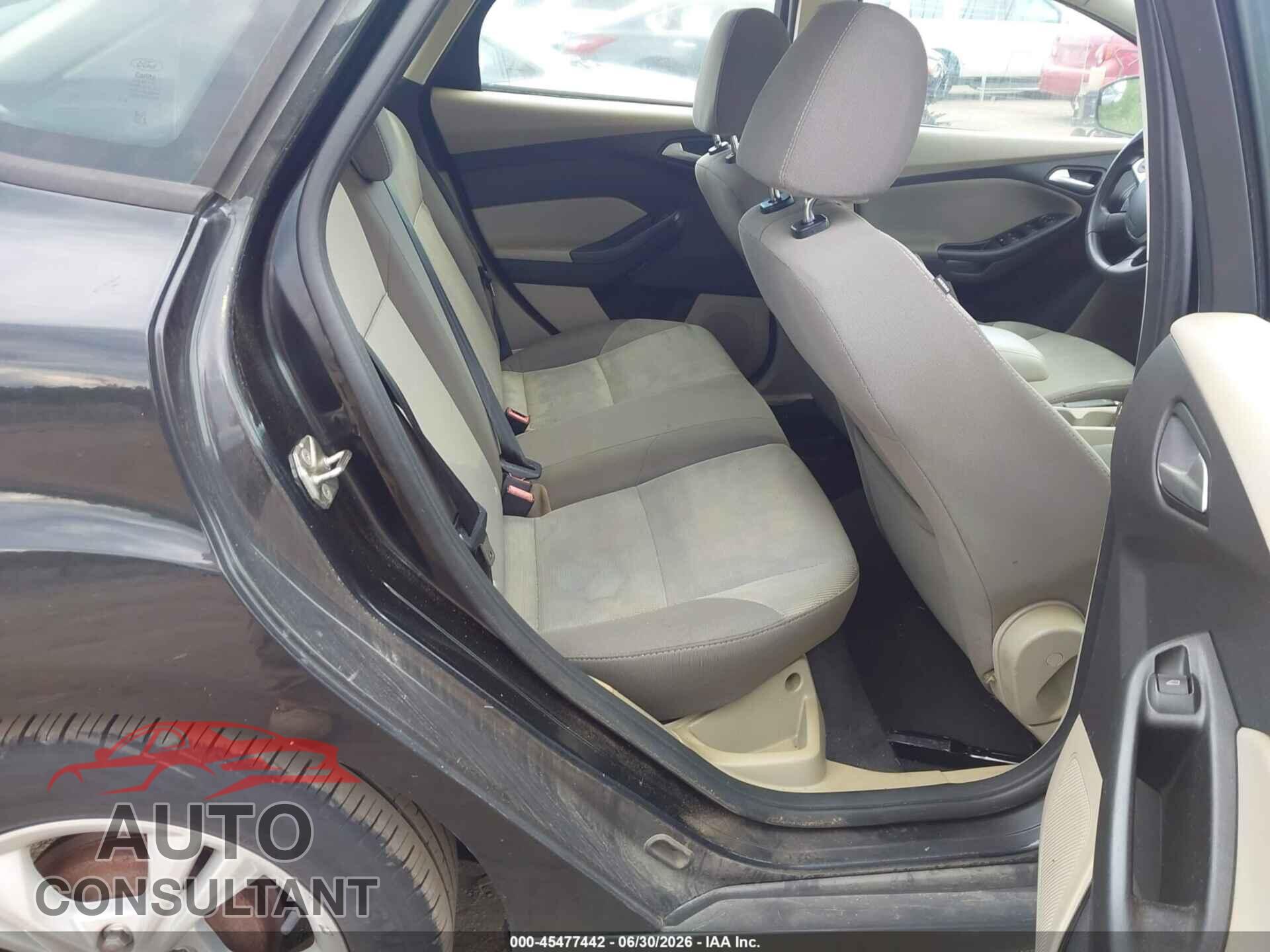 FORD FOCUS 2014 - 1FADP3K25EL295153