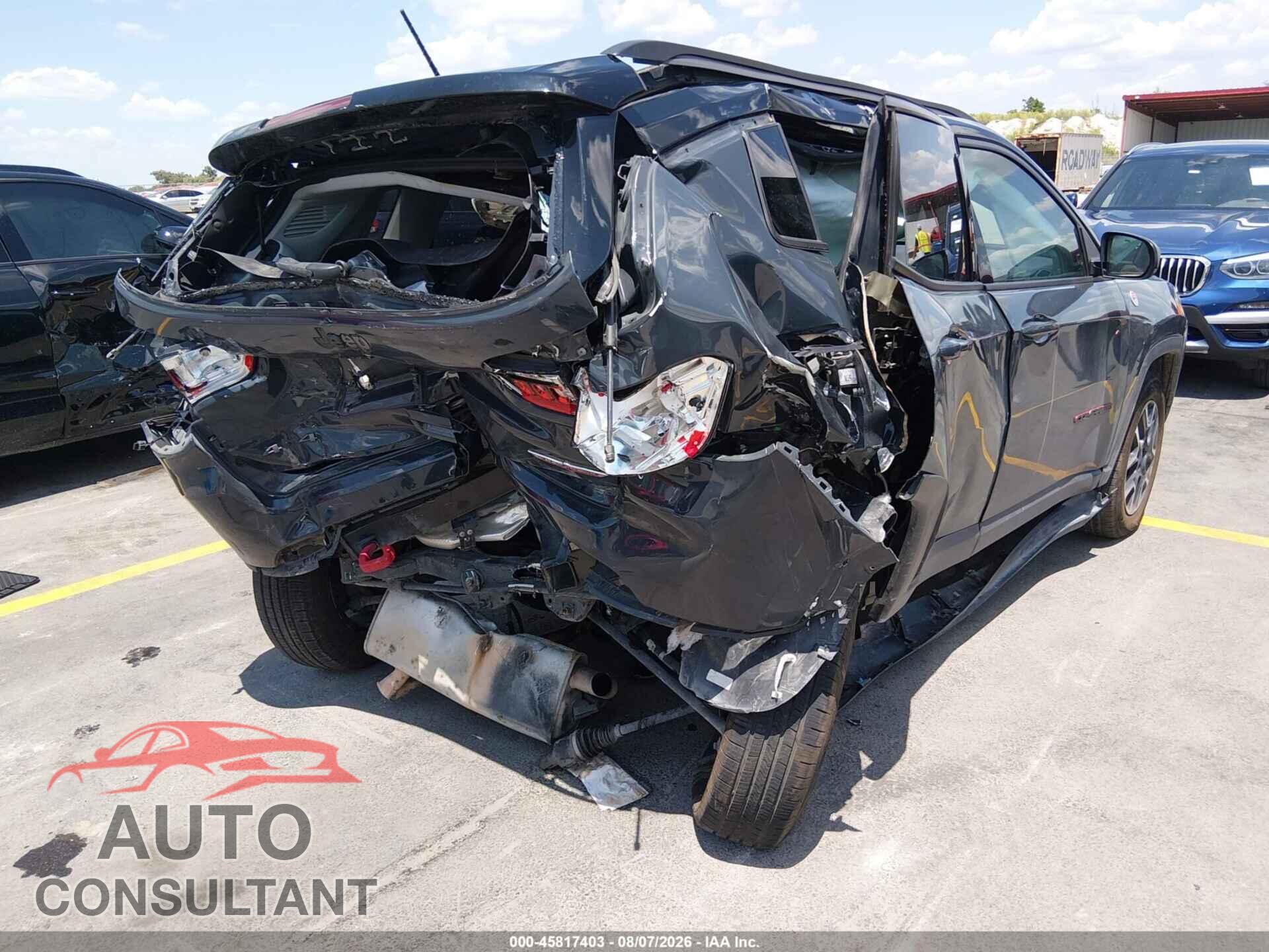 JEEP COMPASS 2018 - 3C4NJDDB3JT483638