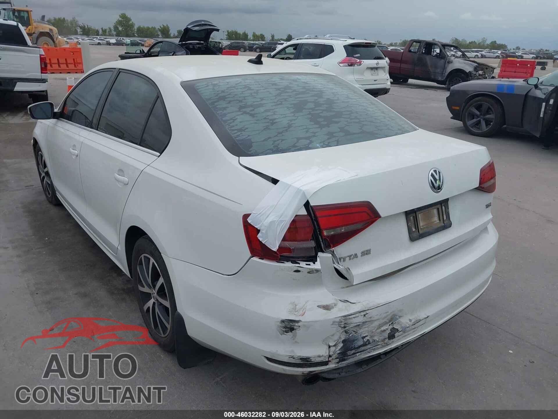 VOLKSWAGEN JETTA 2017 - 3VWDB7AJ3HM208570