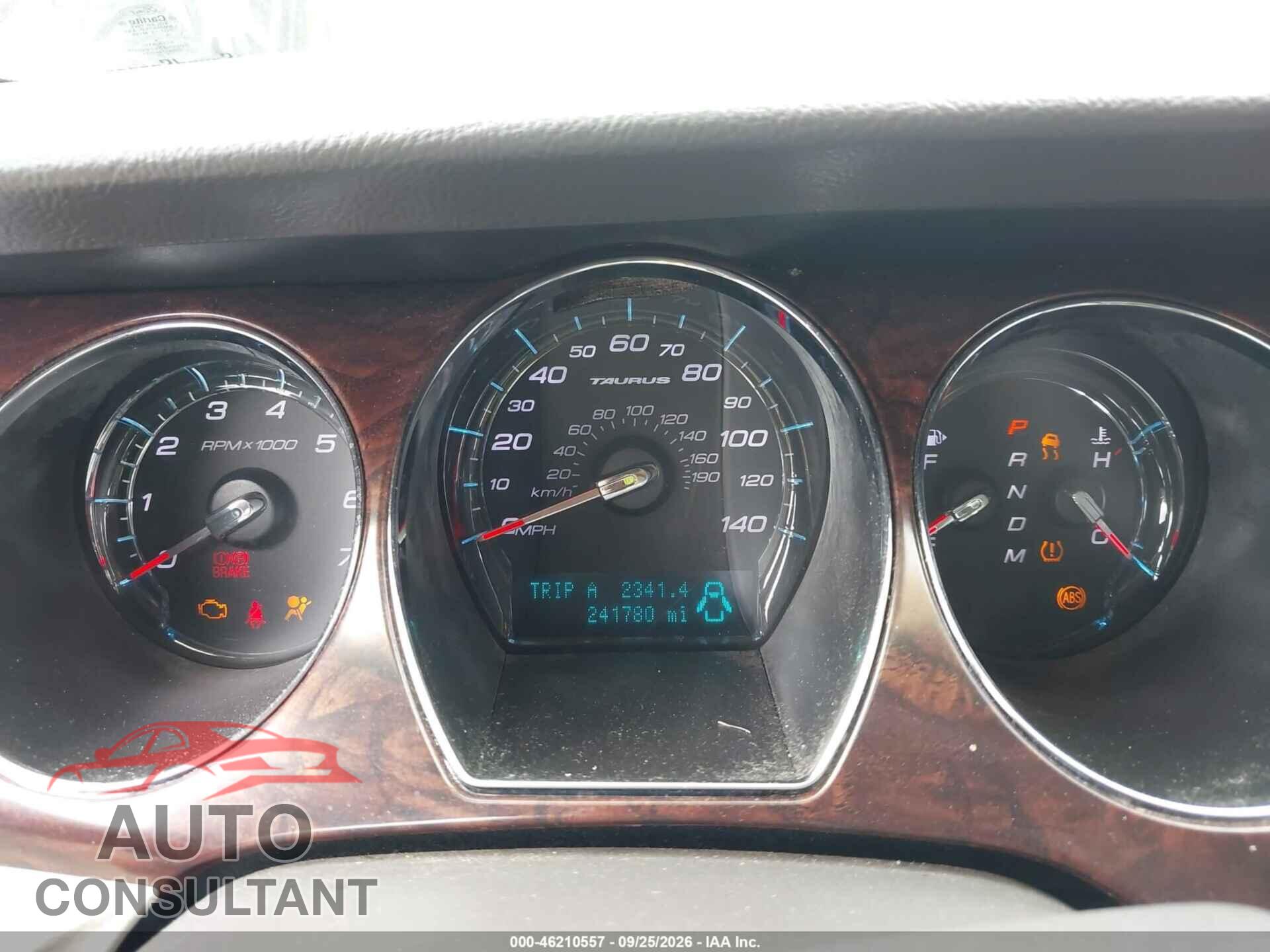 FORD TAURUS 2011 - 1FAHP2EW1BG155017