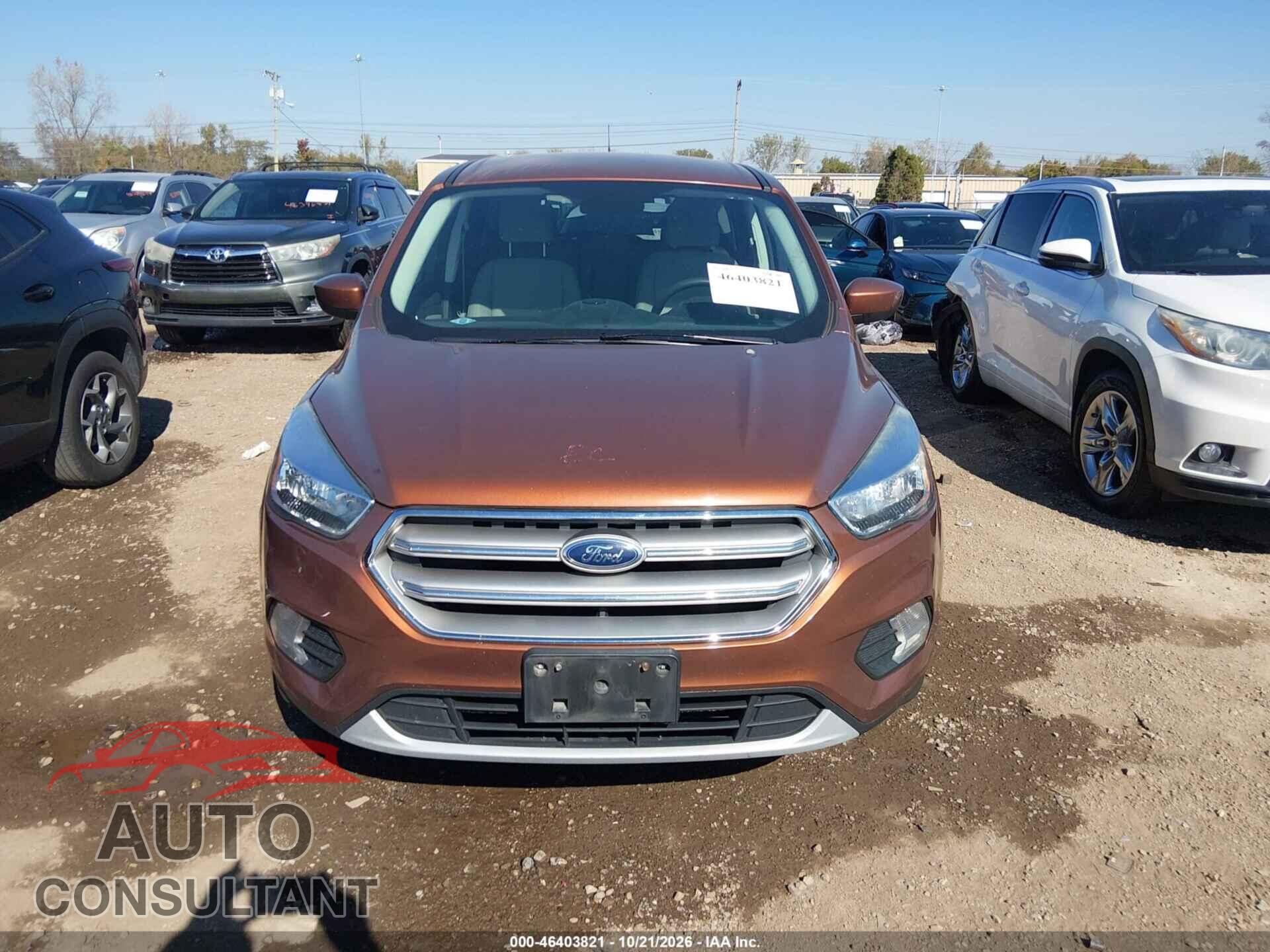 FORD ESCAPE 2017 - 1FMCU0GD2HUC75251