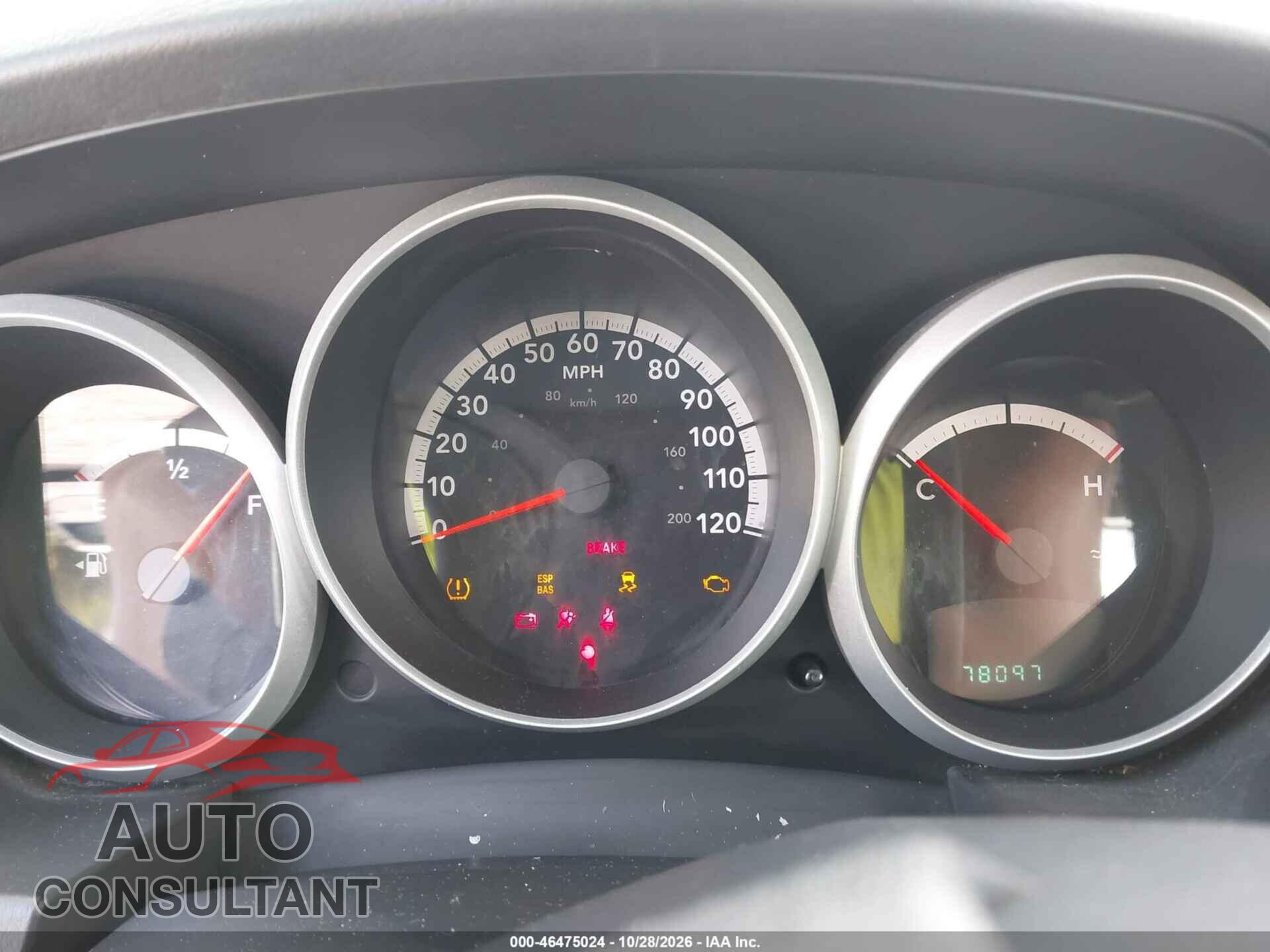 DODGE GRAND CARAVAN 2010 - 2D4RN4DE5AR122353