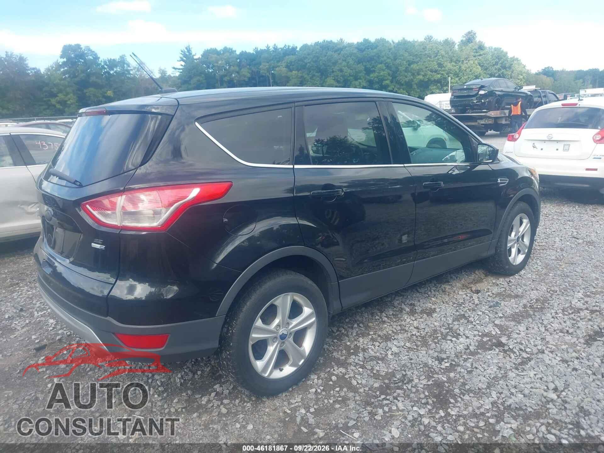 FORD ESCAPE 2015 - 1FMCU9GX3FUC19086