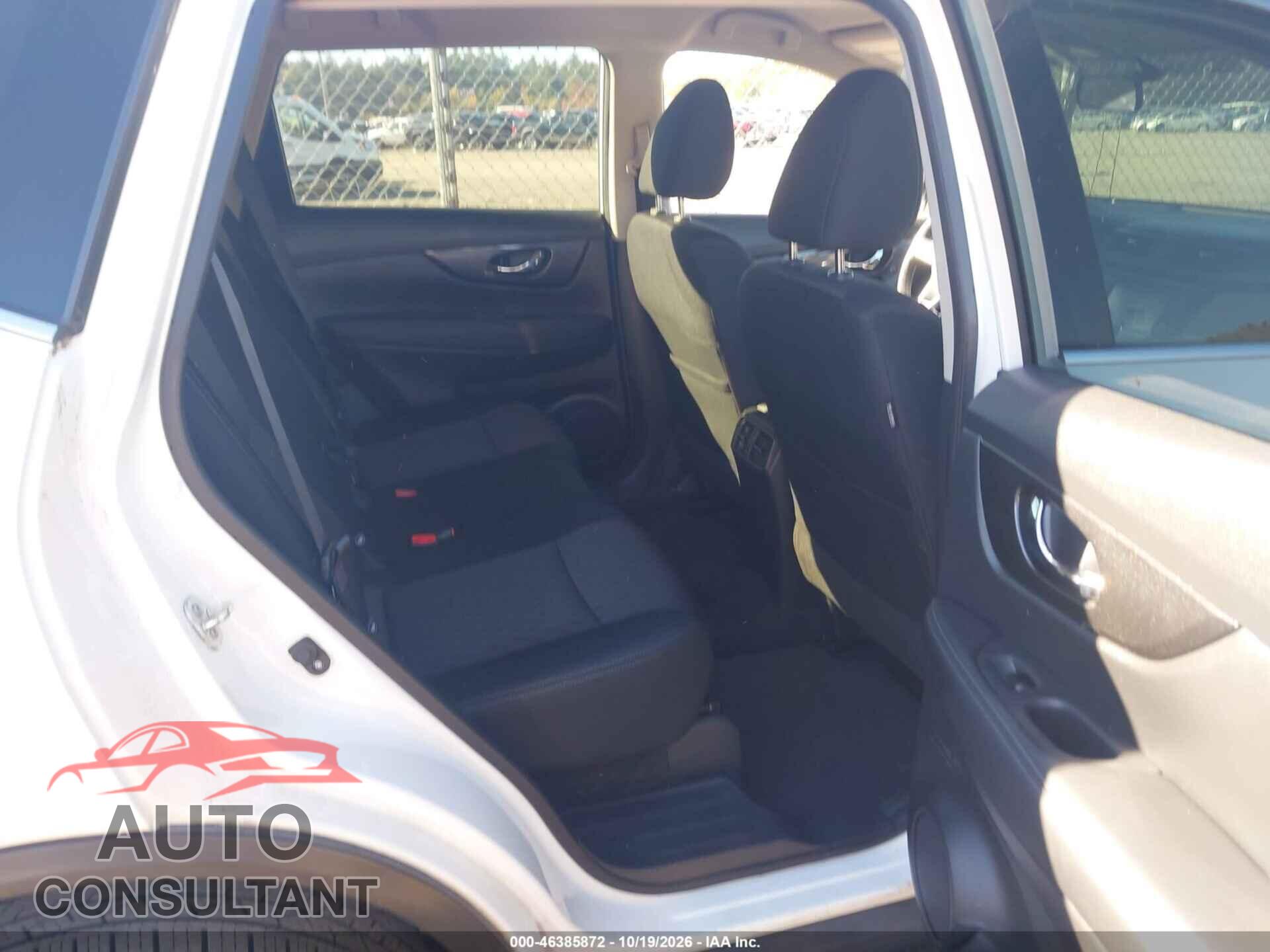 NISSAN ROGUE 2017 - KNMAT2MVXHP607796
