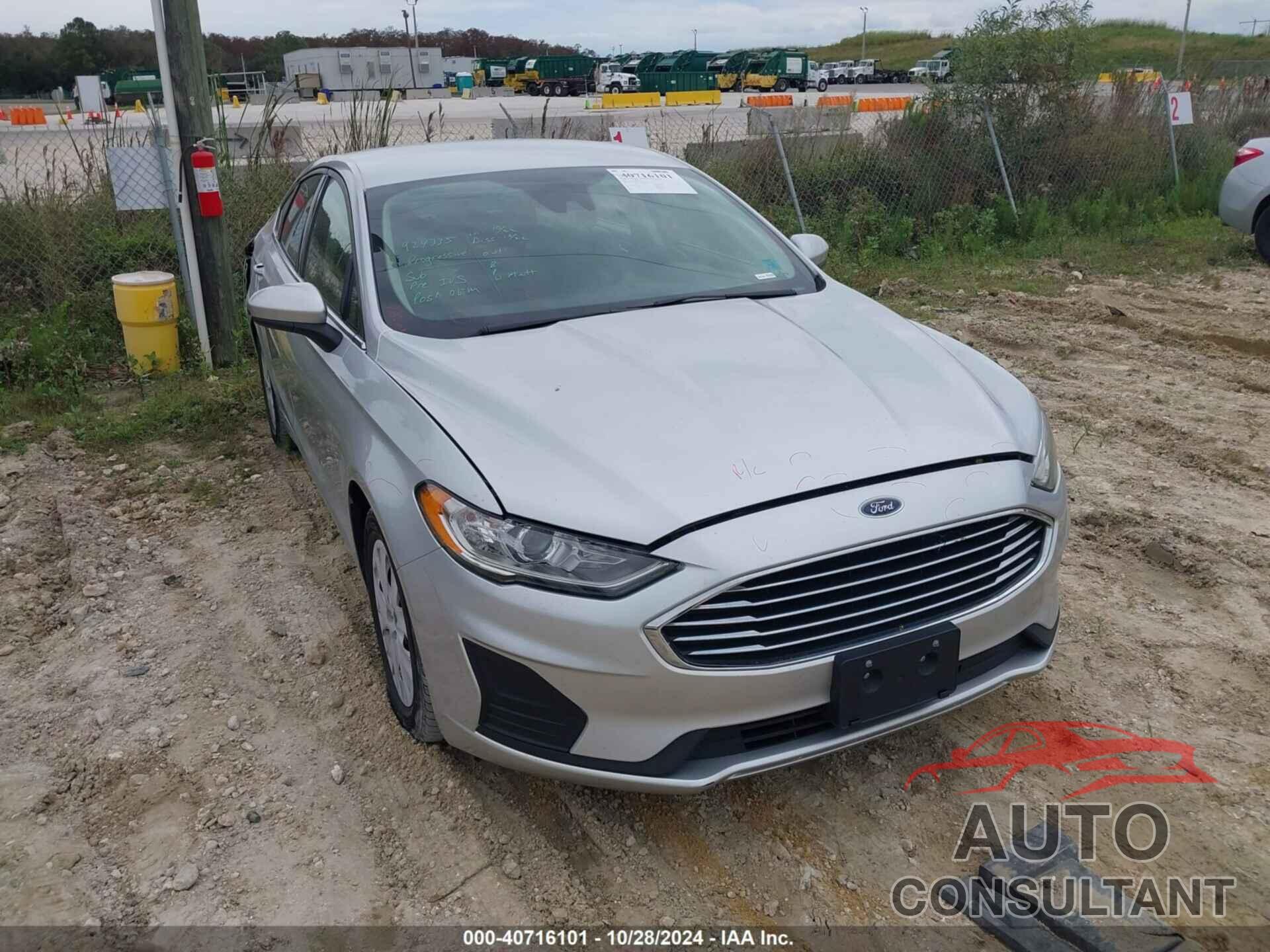 FORD FUSION 2019 - 3FA6P0G71KR172684