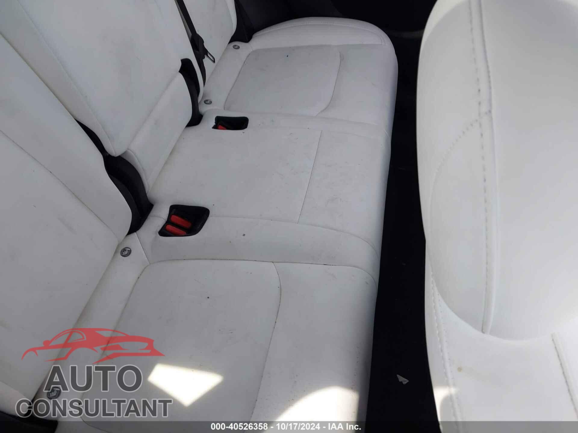TESLA MODEL Y 2021 - 5YJYGDEF2MF141002