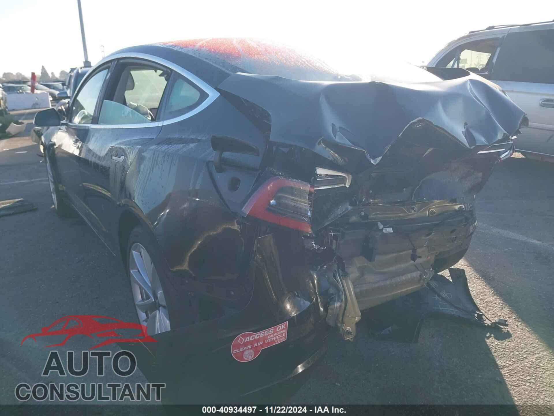TESLA MODEL 3 2018 - 5YJ3E1EA4JF036198