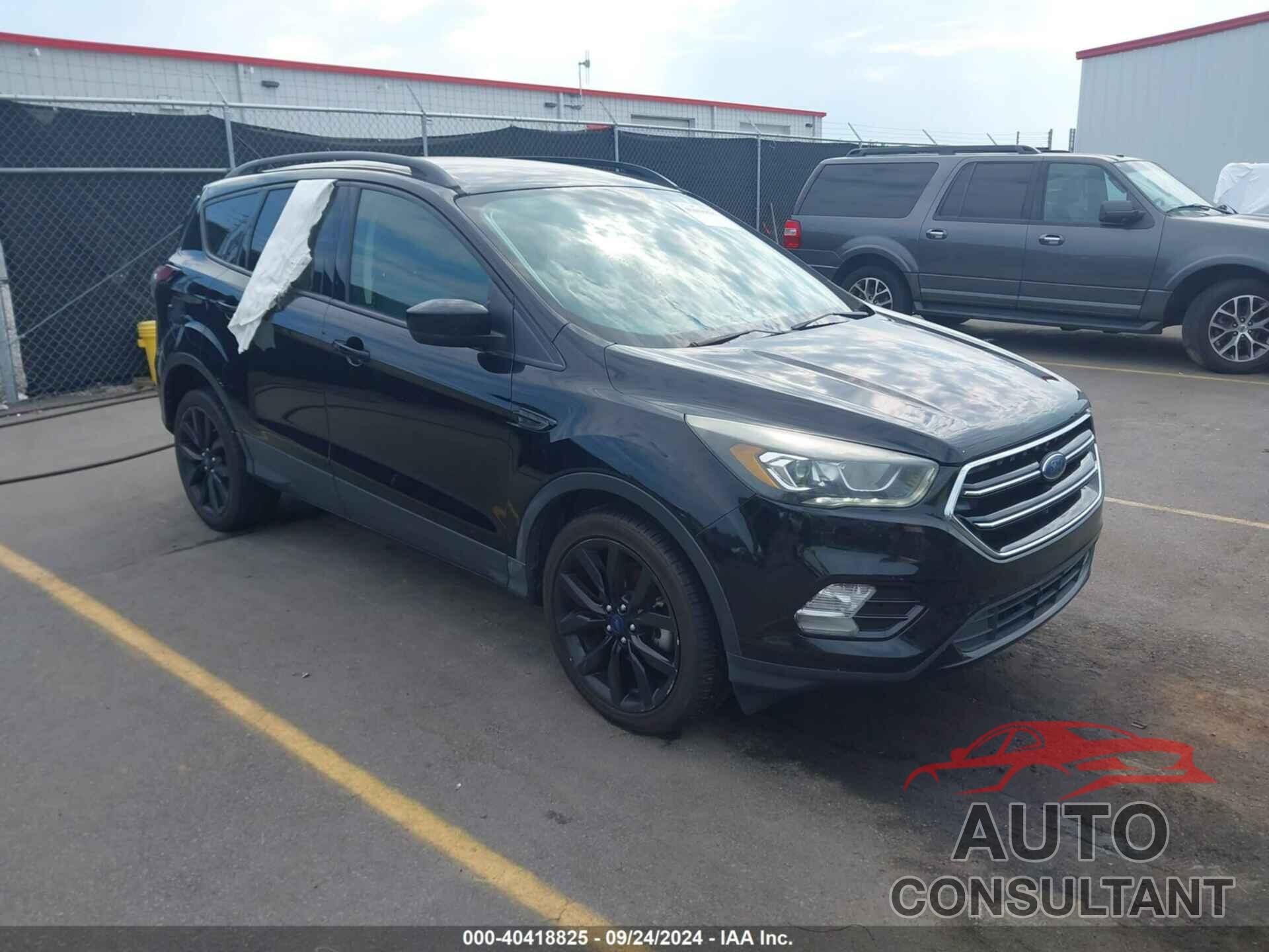 FORD ESCAPE 2017 - 1FMCU0GD2HUD49168