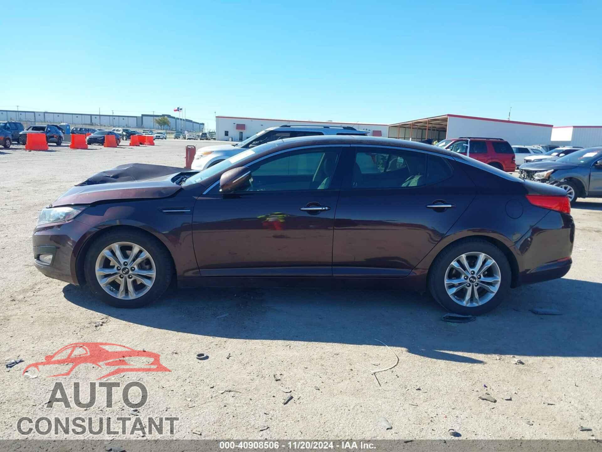 KIA OPTIMA 2011 - KNAGN4A78B5113801
