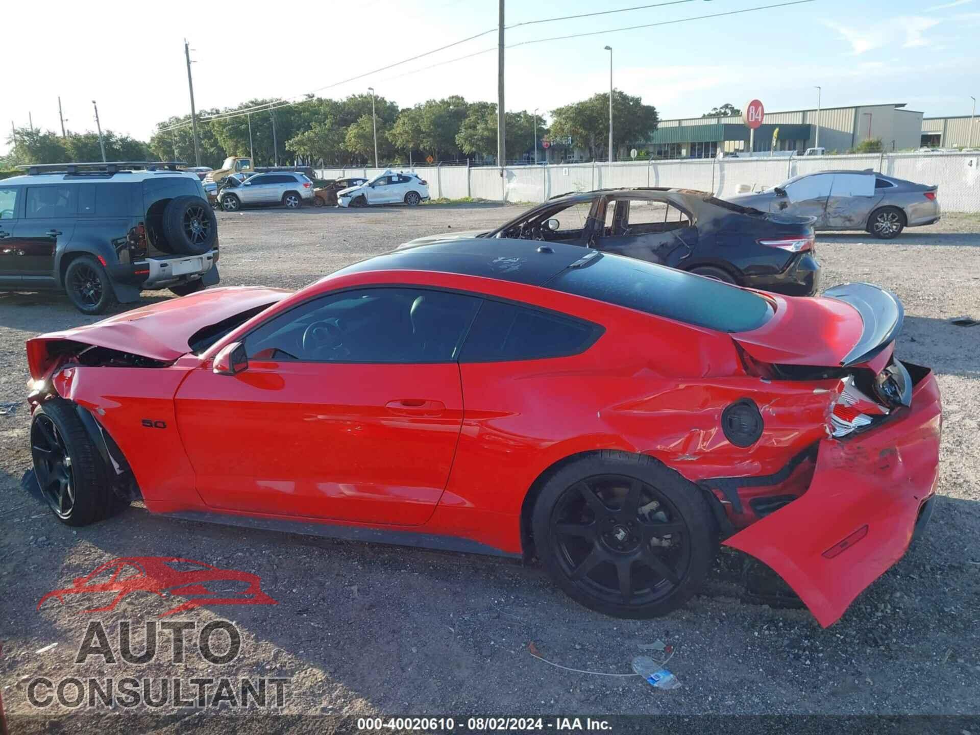 FORD MUSTANG 2018 - 1FA6P8CF2J5137553