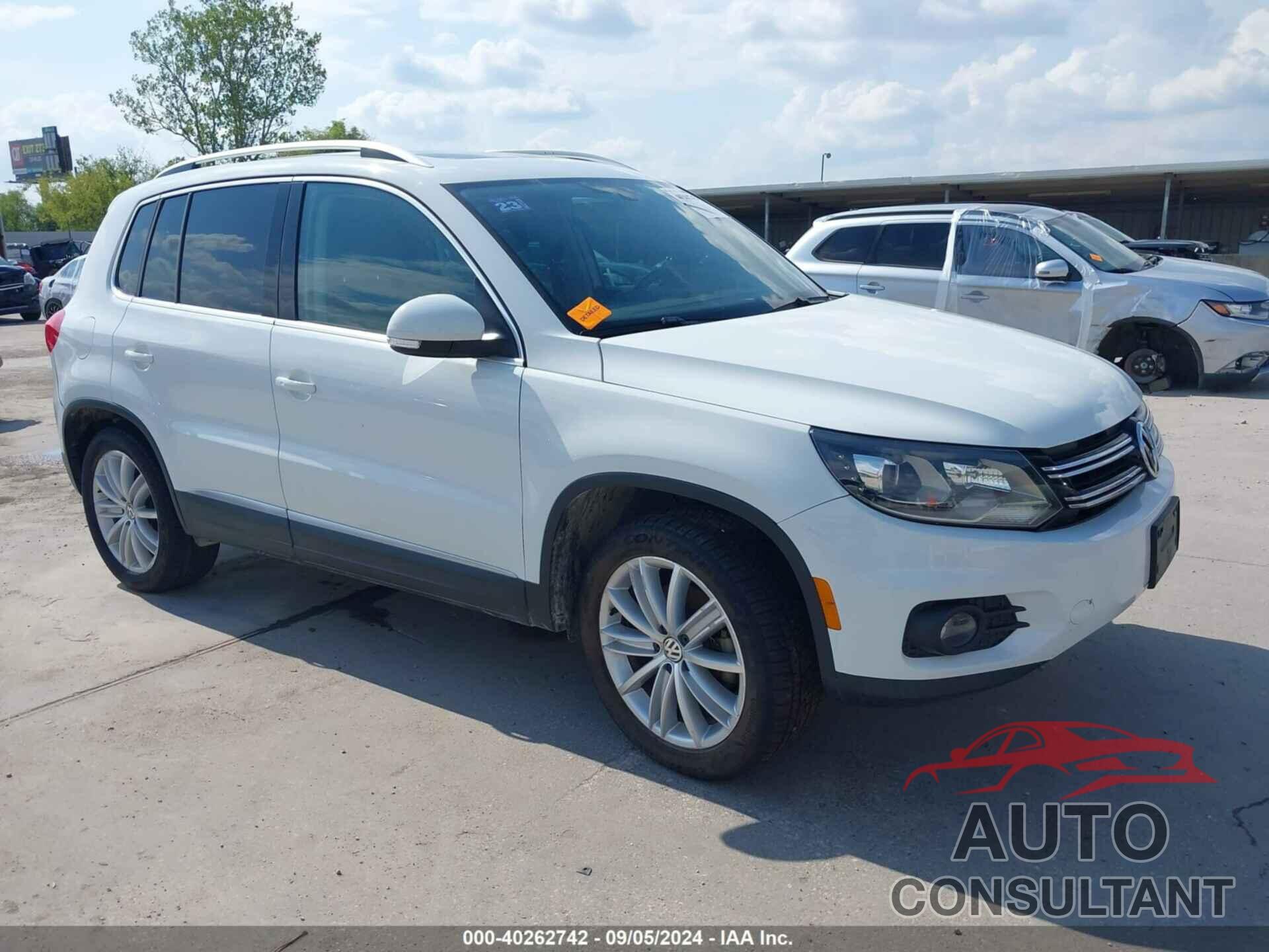 VOLKSWAGEN TIGUAN 2016 - WVGAV7AX2GW579523