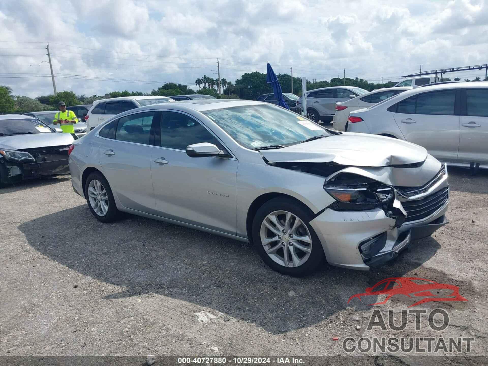 CHEVROLET MALIBU 2018 - 1G1ZD5ST0JF173654