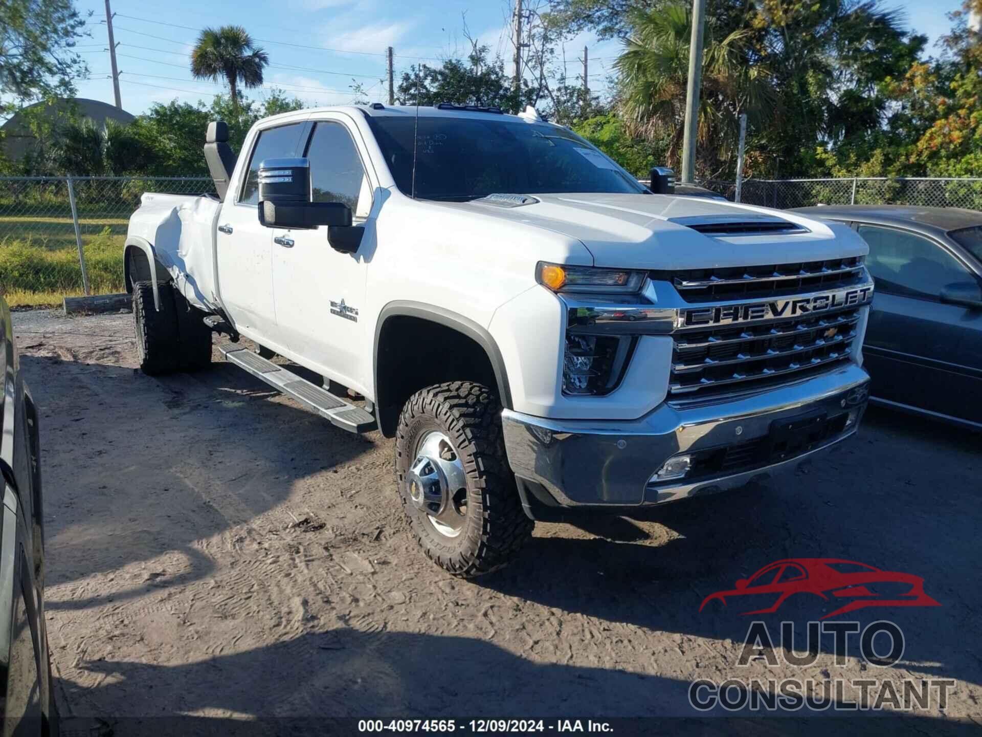CHEVROLET SILVERADO 3500HD 2020 - 1GC4YUEY1LF322356