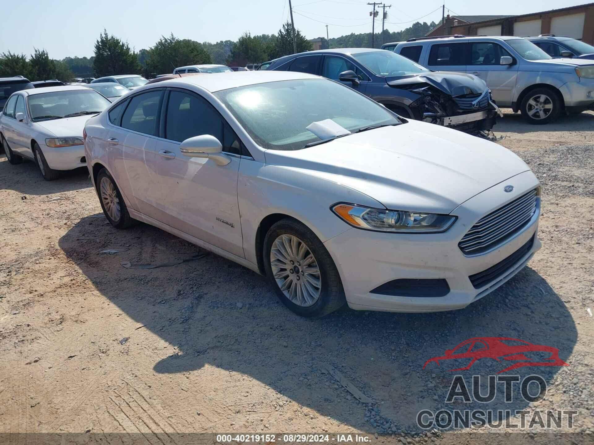 FORD FUSION HYBRID 2016 - 3FA6P0LU1GR337166