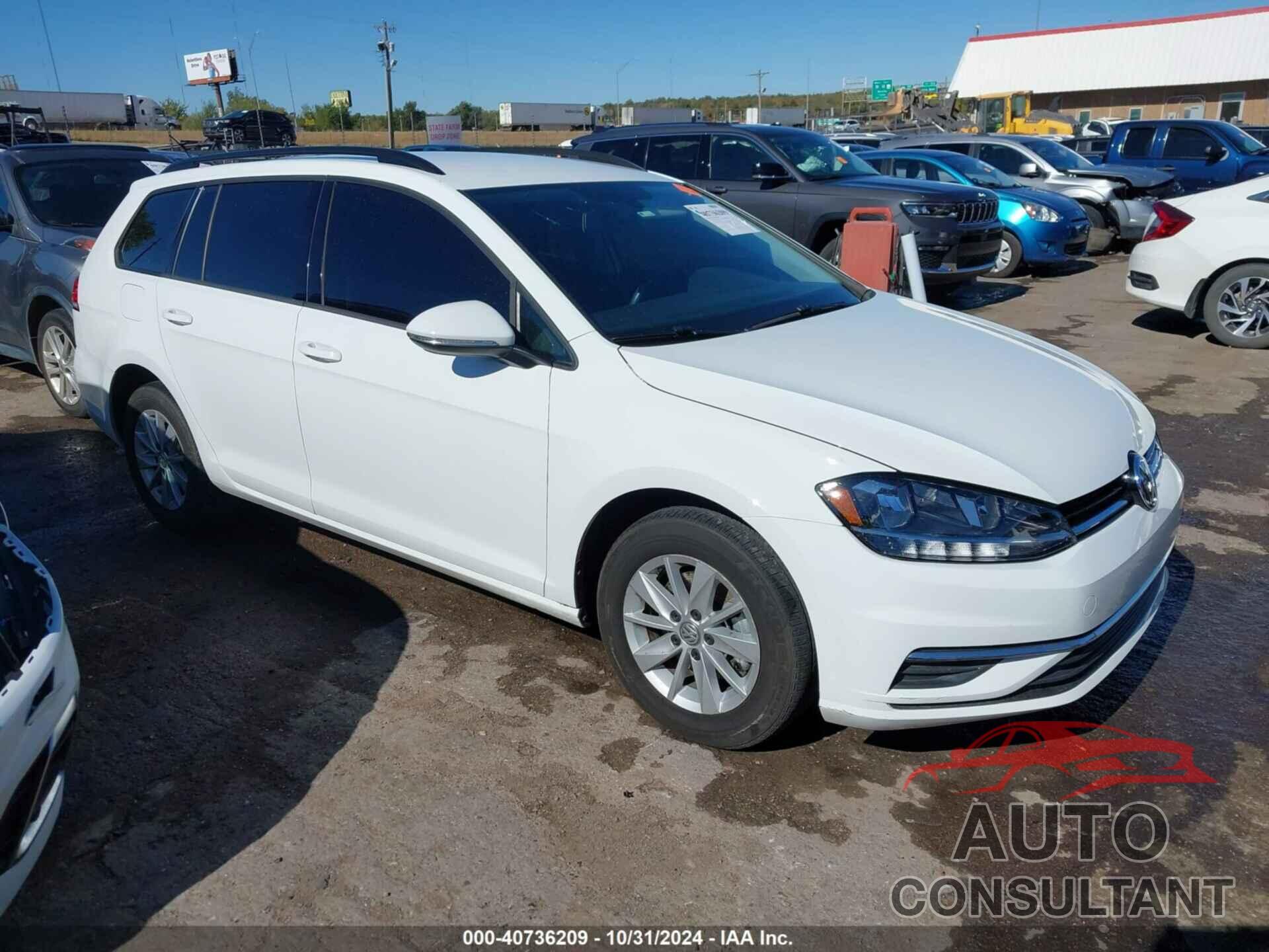 VOLKSWAGEN GOLF SPORTWAGEN 2018 - 3VWD17AU2JM758426