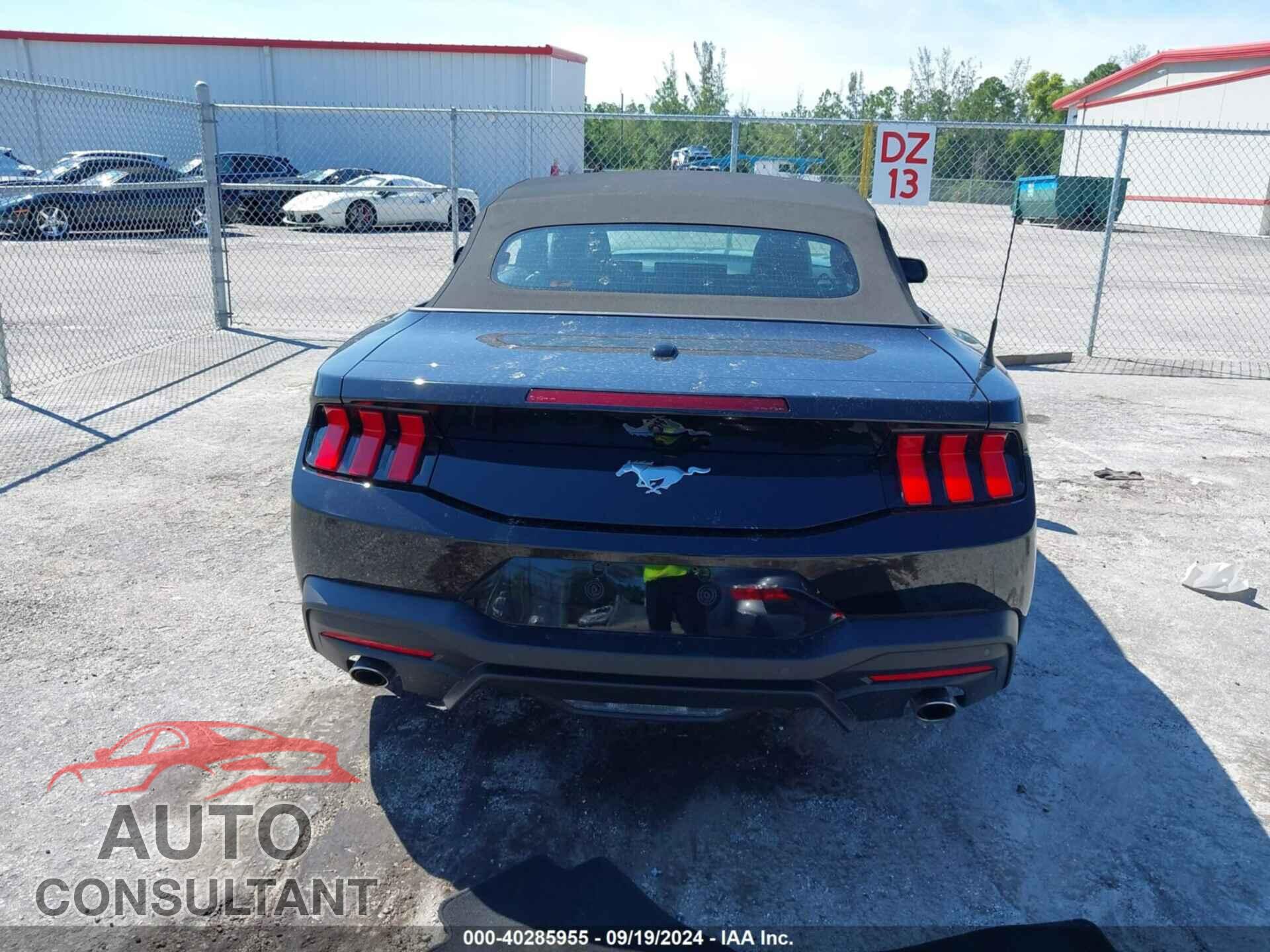 FORD MUSTANG 2024 - 1FAGP8UH3R5114024