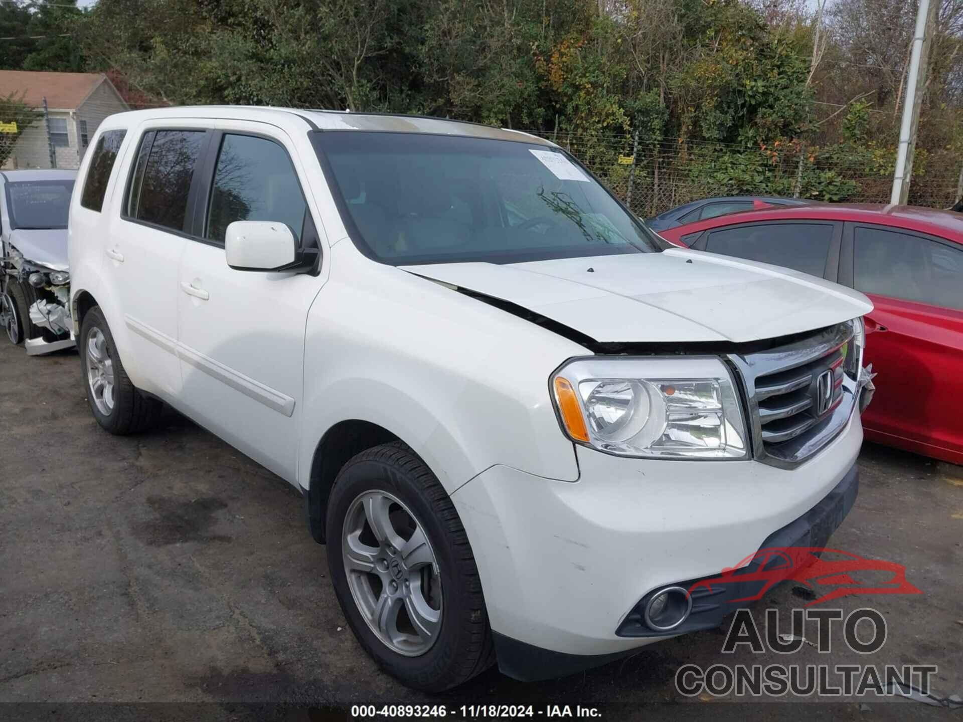HONDA PILOT 2015 - 5FNYF4H51FB010541