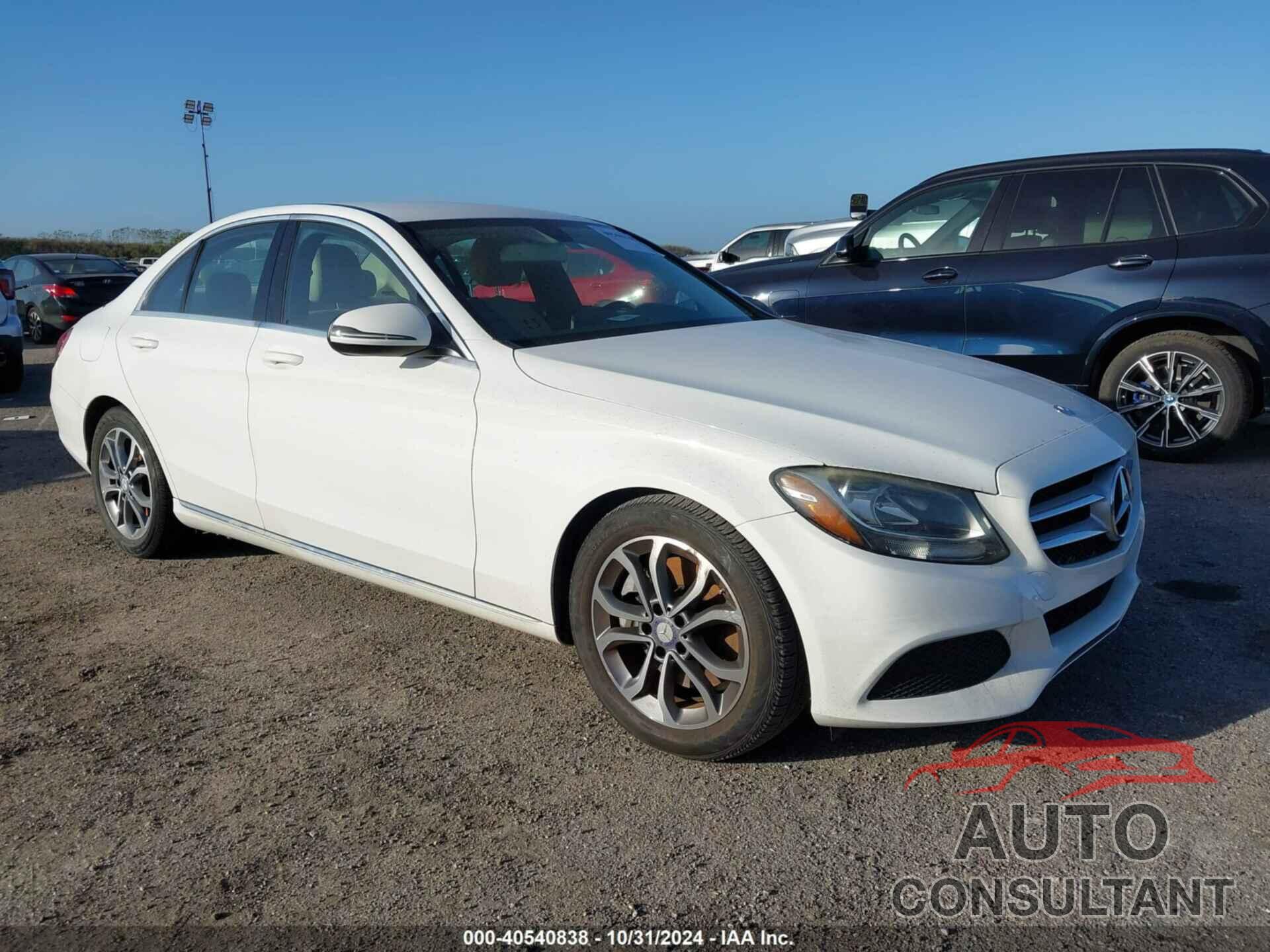 MERCEDES-BENZ C 300 2016 - 55SWF4JB3GU169200