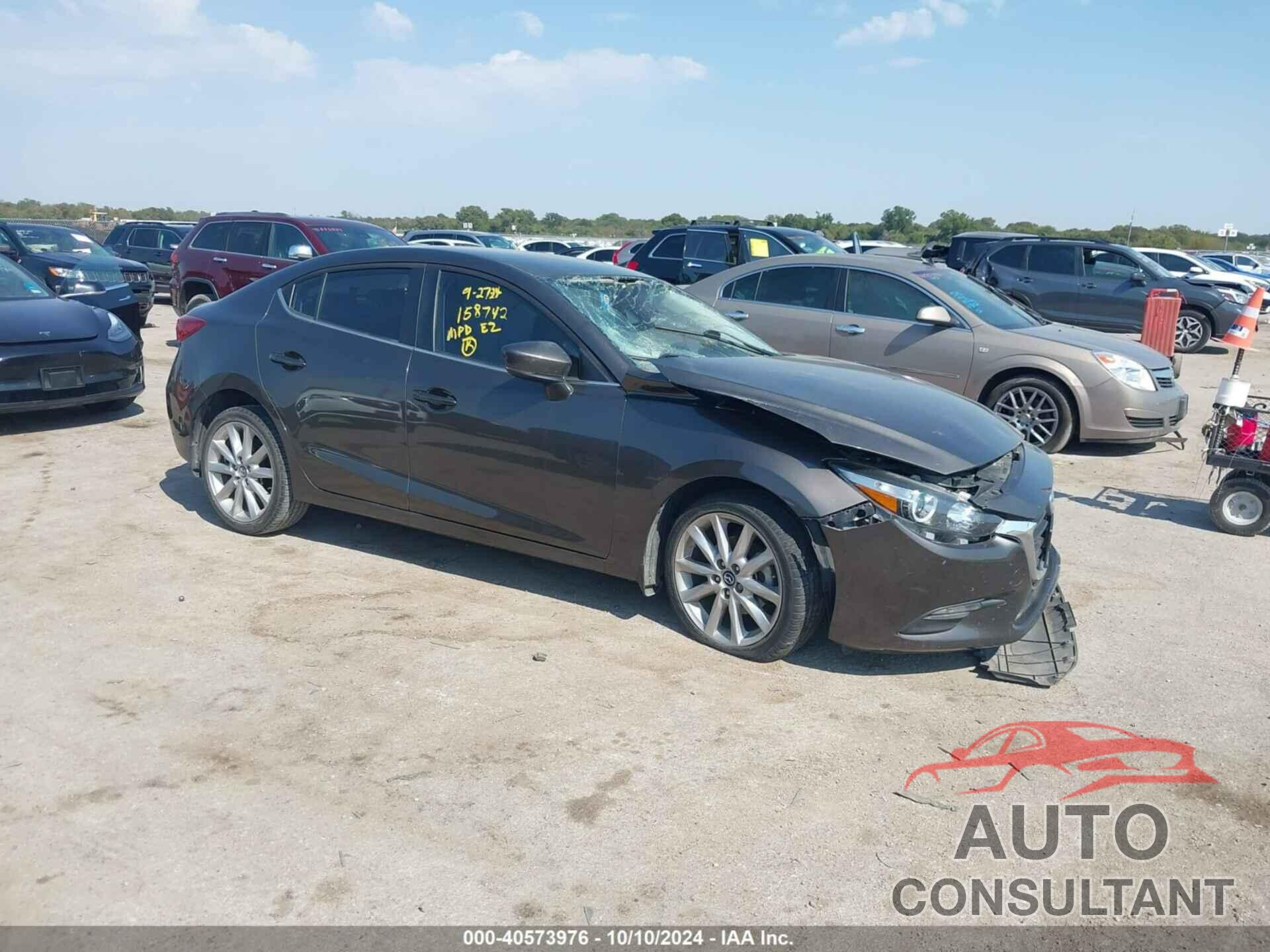 MAZDA 3 2017 - 3MZBN1V71HM100684