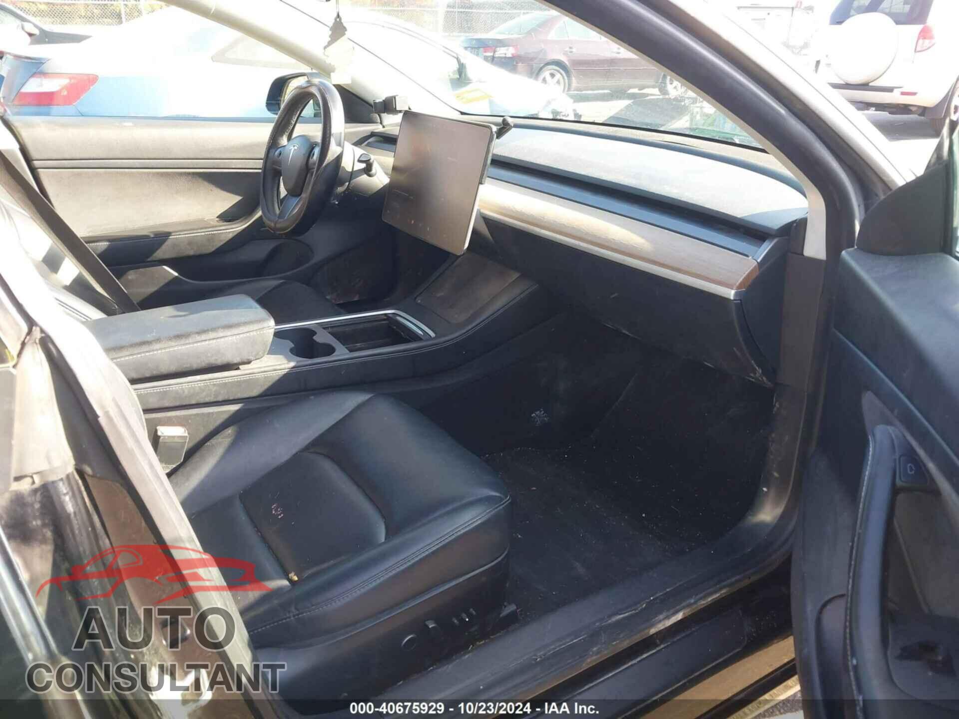 TESLA MODEL 3 2021 - 5YJ3E1EA2MF911640
