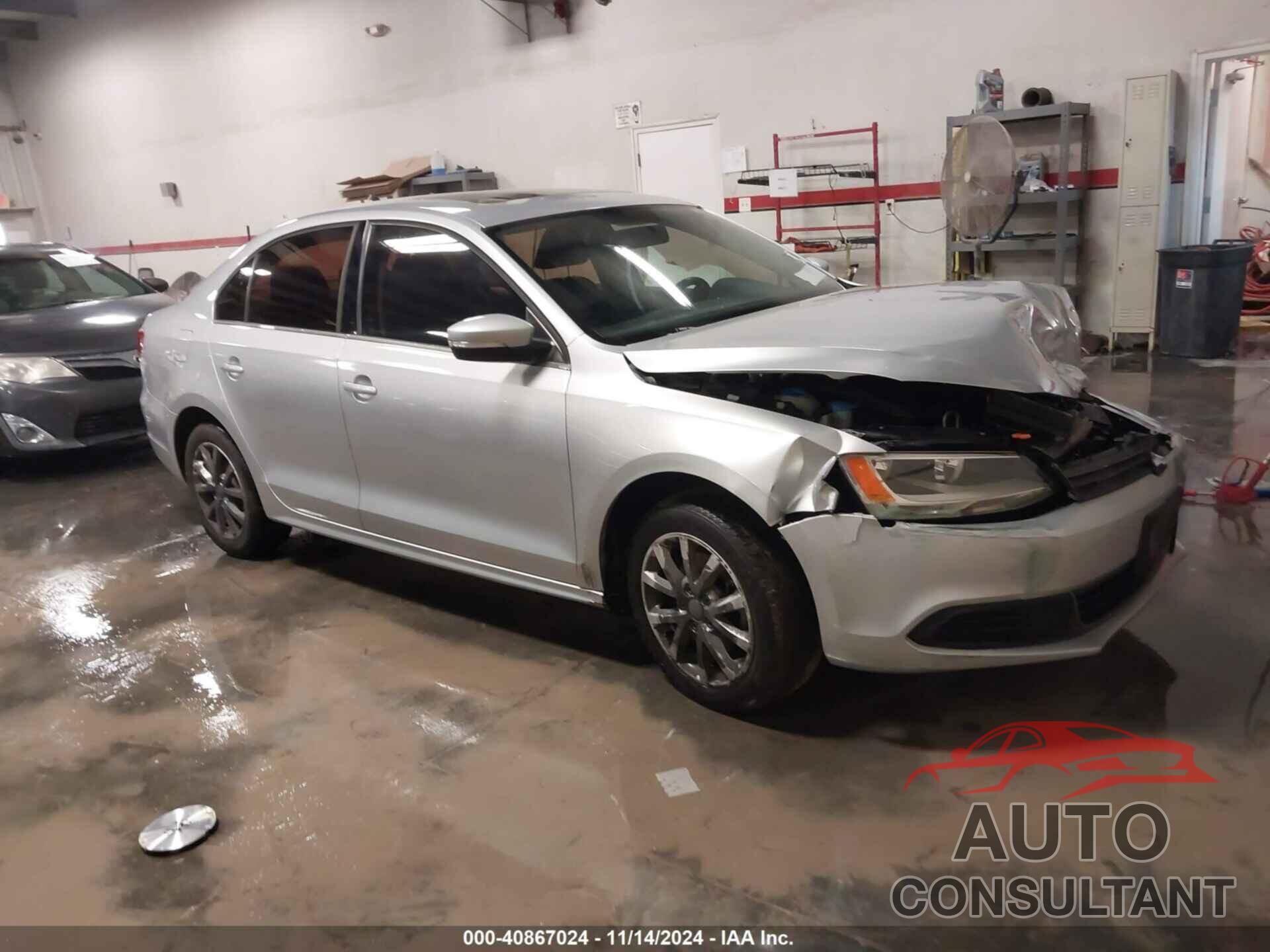 VOLKSWAGEN JETTA 2013 - 3VWDX7AJ9DM410163
