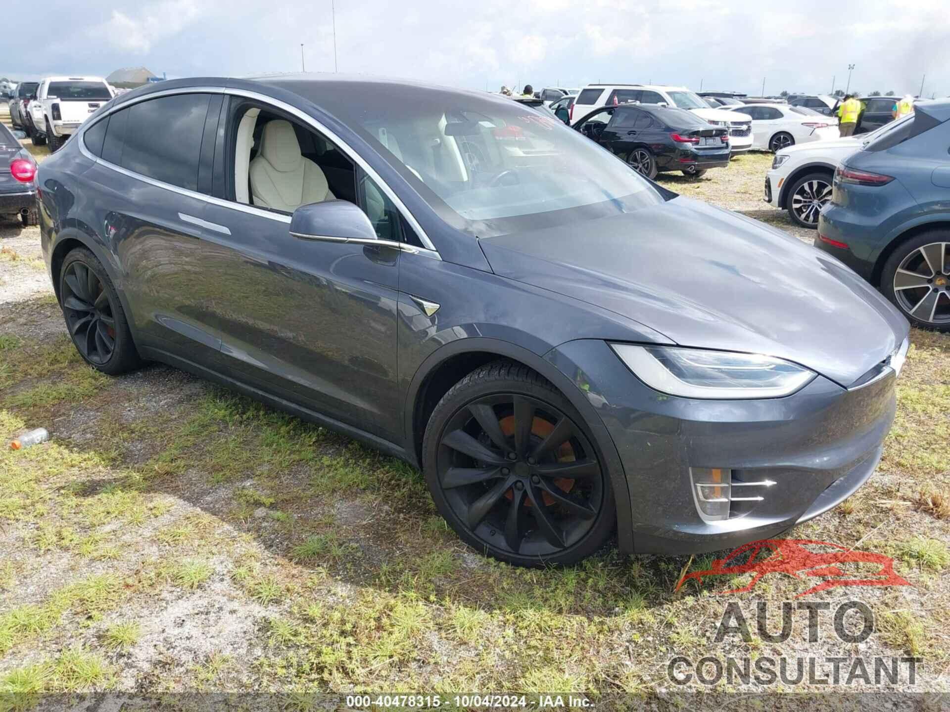 TESLA MODEL X 2018 - 5YJXCDE26JF109590