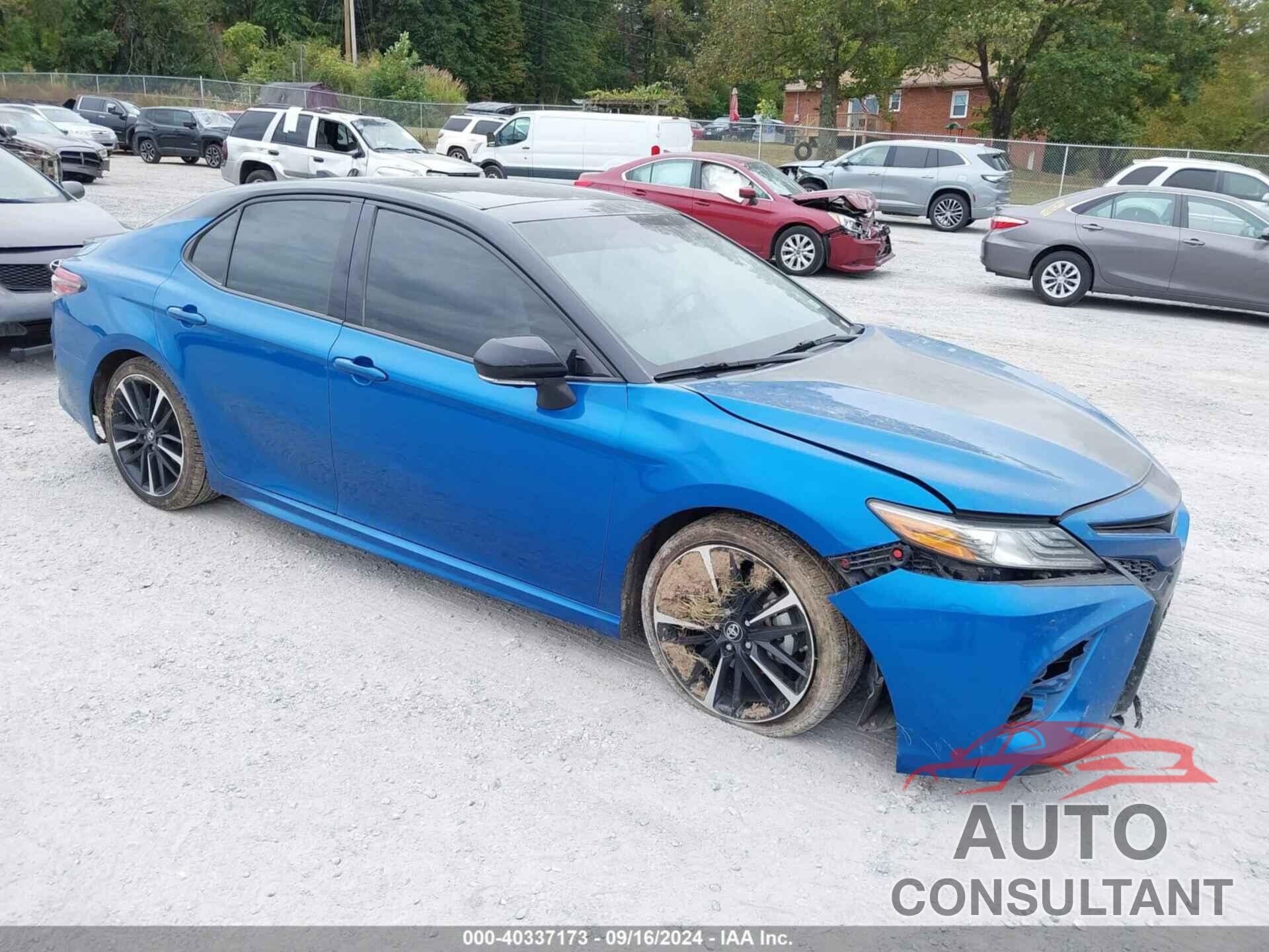 TOYOTA CAMRY 2018 - 4T1B61HK6JU027986