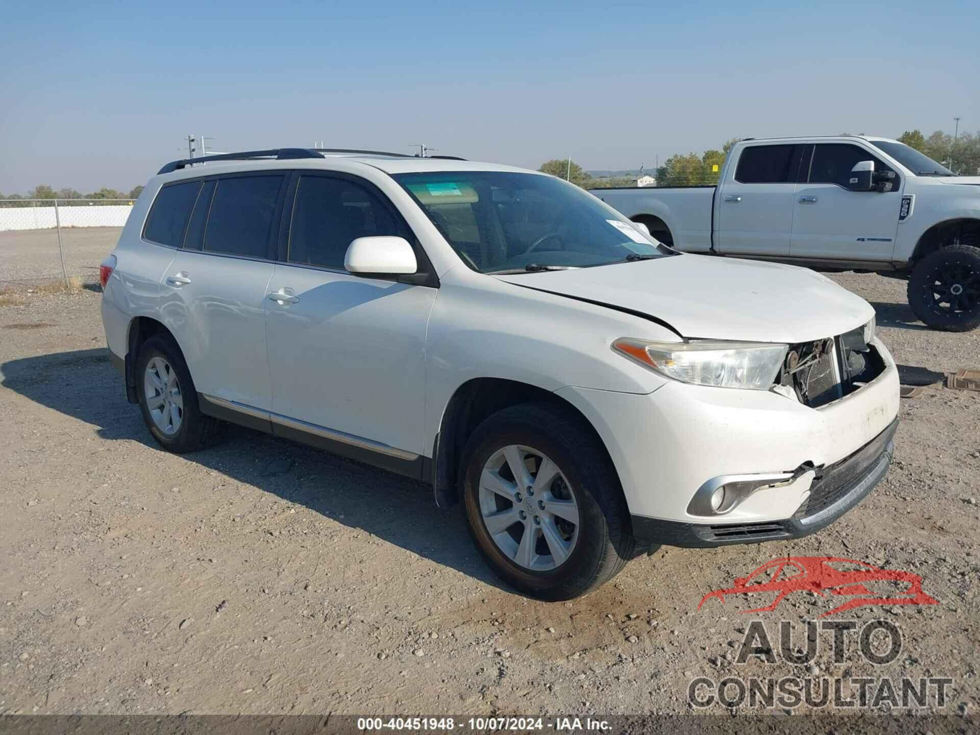 TOYOTA HIGHLANDER 2013 - 5TDBK3EH8DS235977
