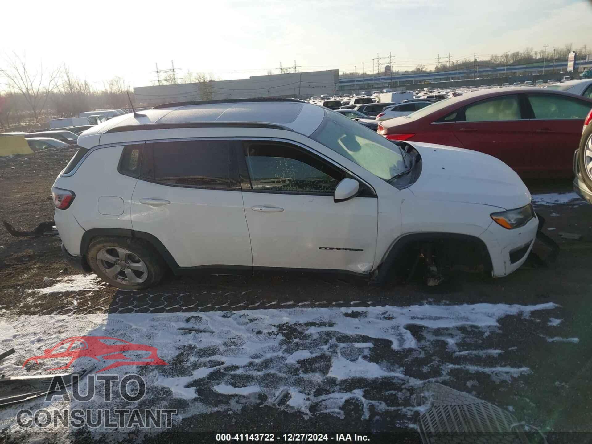 JEEP COMPASS 2019 - 3C4NJDBB7KT652984