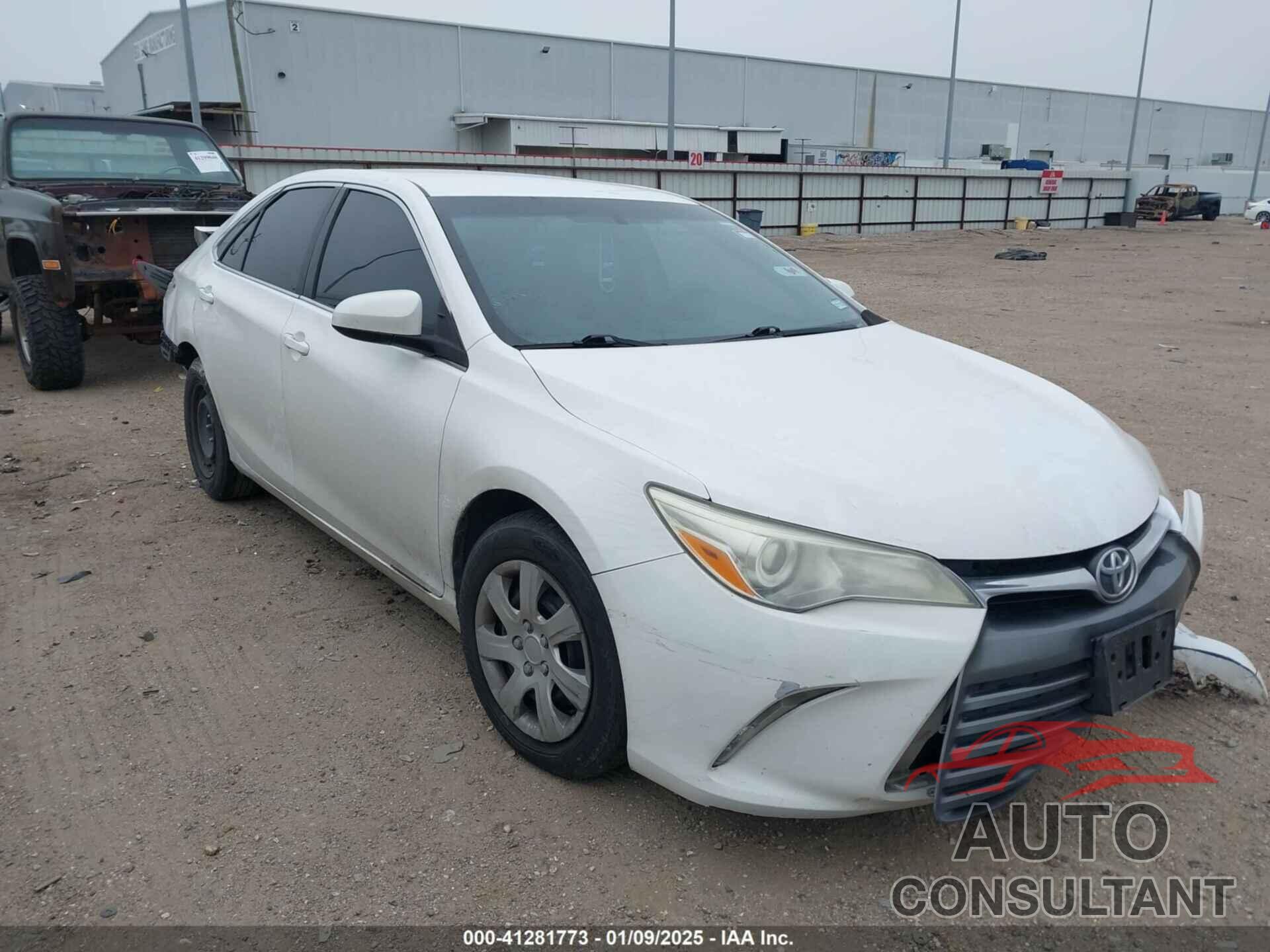 TOYOTA CAMRY 2016 - 4T4BF1FK2GR542176
