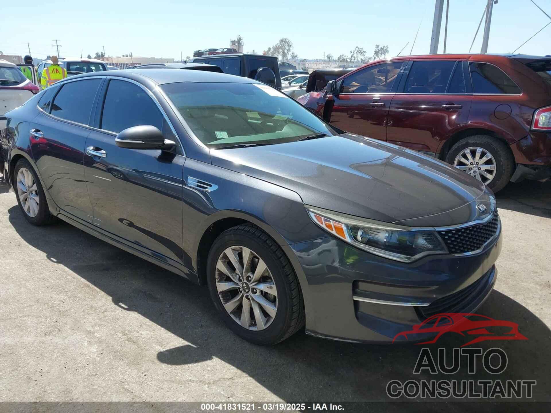 KIA OPTIMA 2018 - 5XXGU4L35JG222386