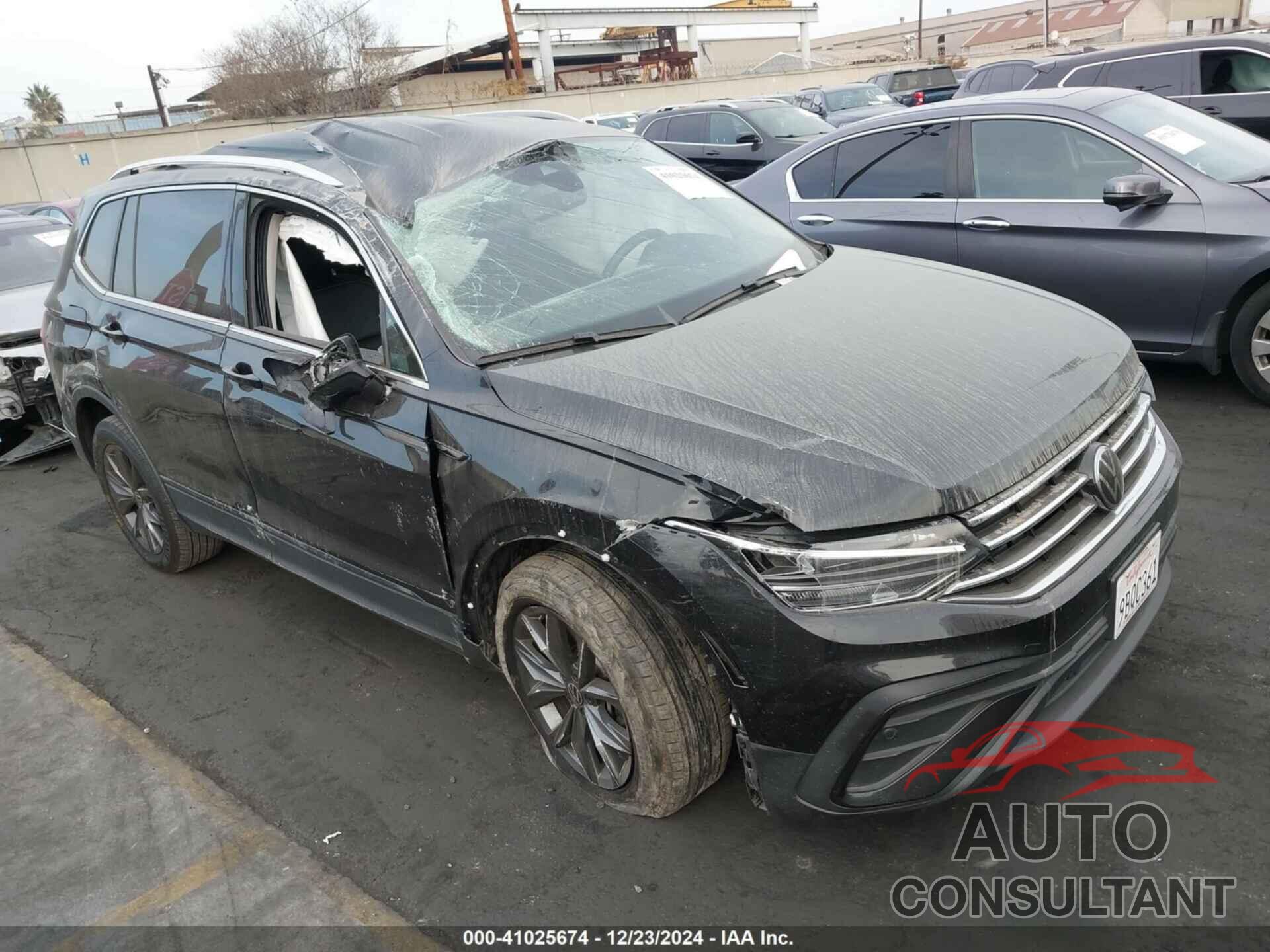 VOLKSWAGEN TIGUAN 2022 - 3VV3B7AX7NM103384