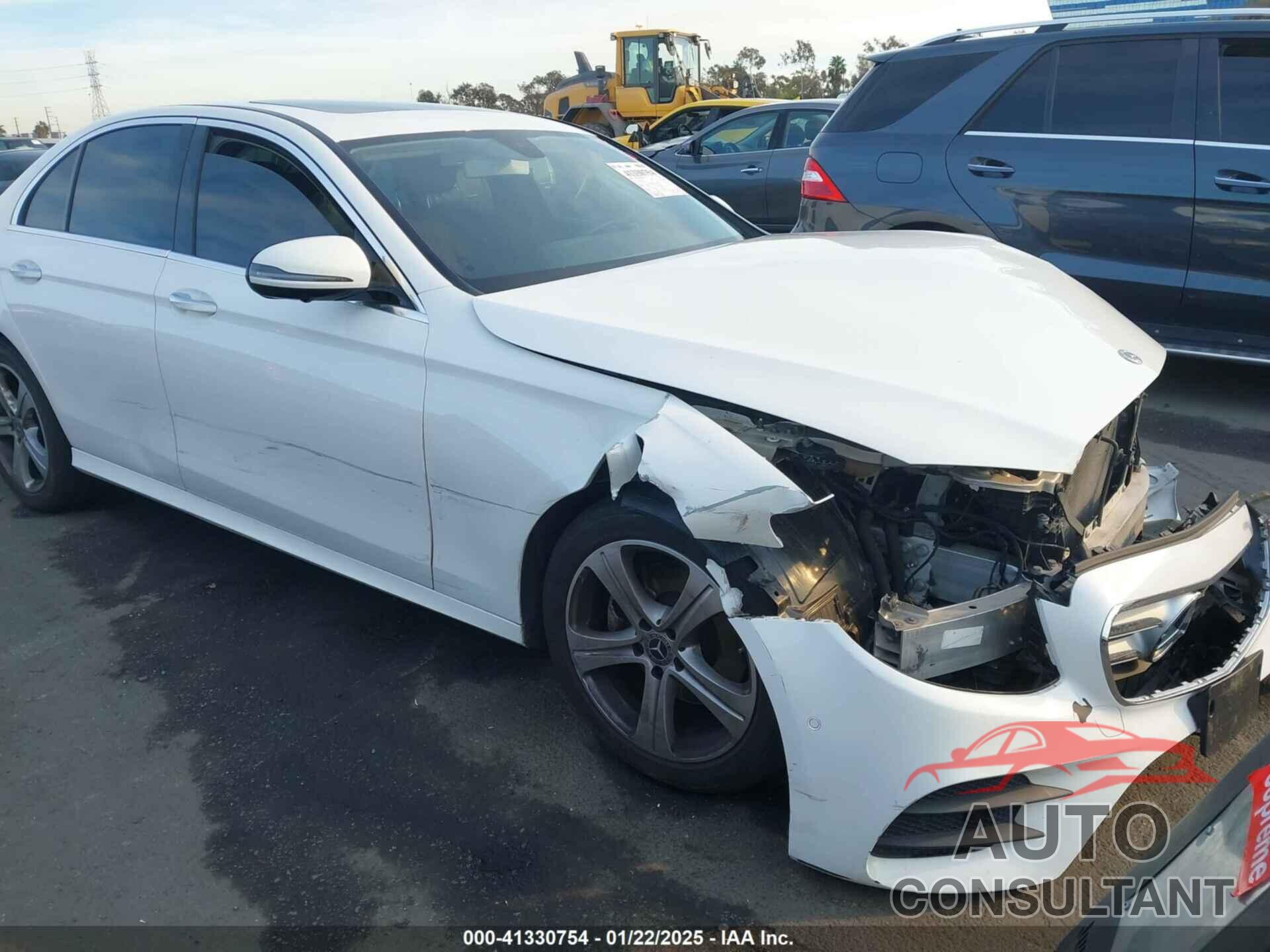 MERCEDES-BENZ E 300 2019 - WDDZF4JB2KA544094