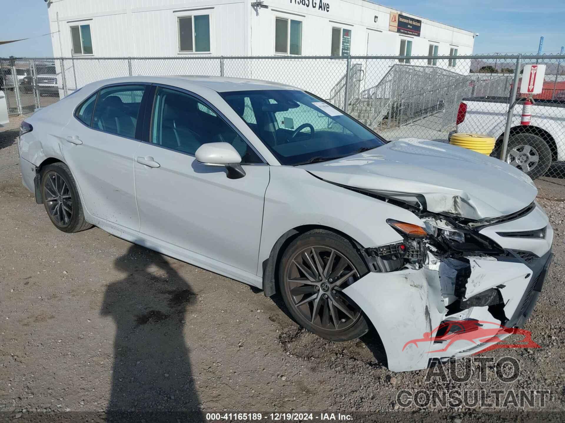 TOYOTA CAMRY 2022 - 4T1G11AK5NU061051