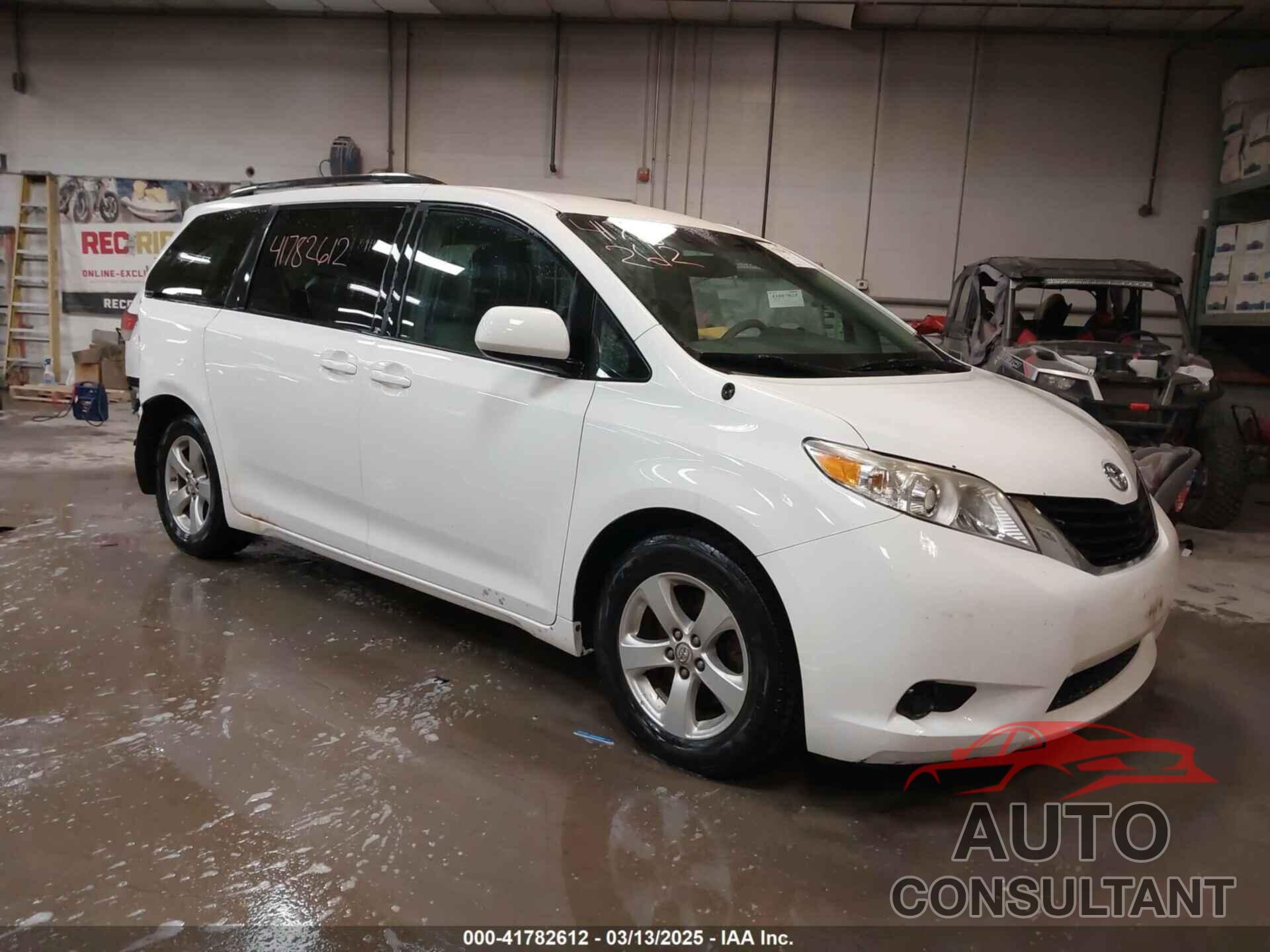 TOYOTA SIENNA 2014 - 5TDKK3DC0ES458022