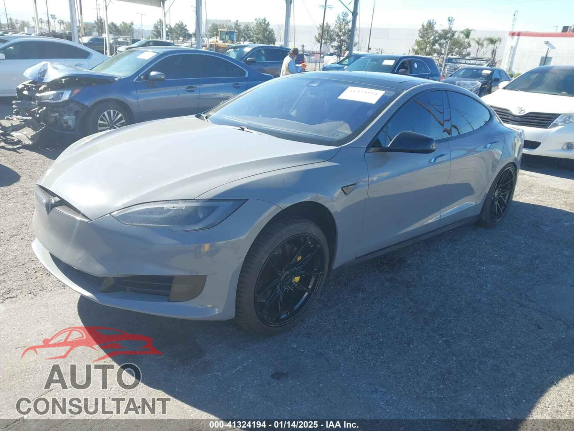 TESLA MODEL S 2014 - 5YJSA1H18EFP56497