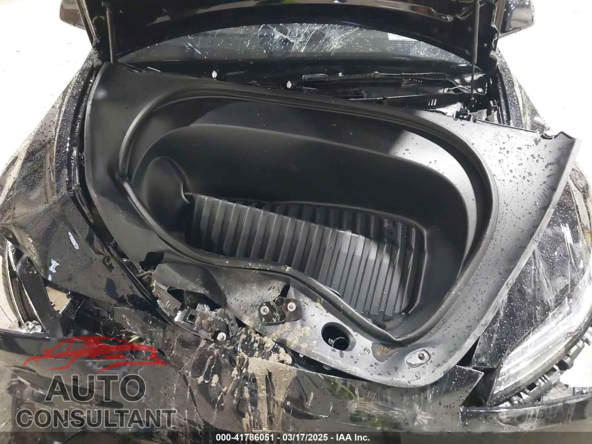 TESLA MODEL 3 2024 - 5YJ3E1EA2RF856579