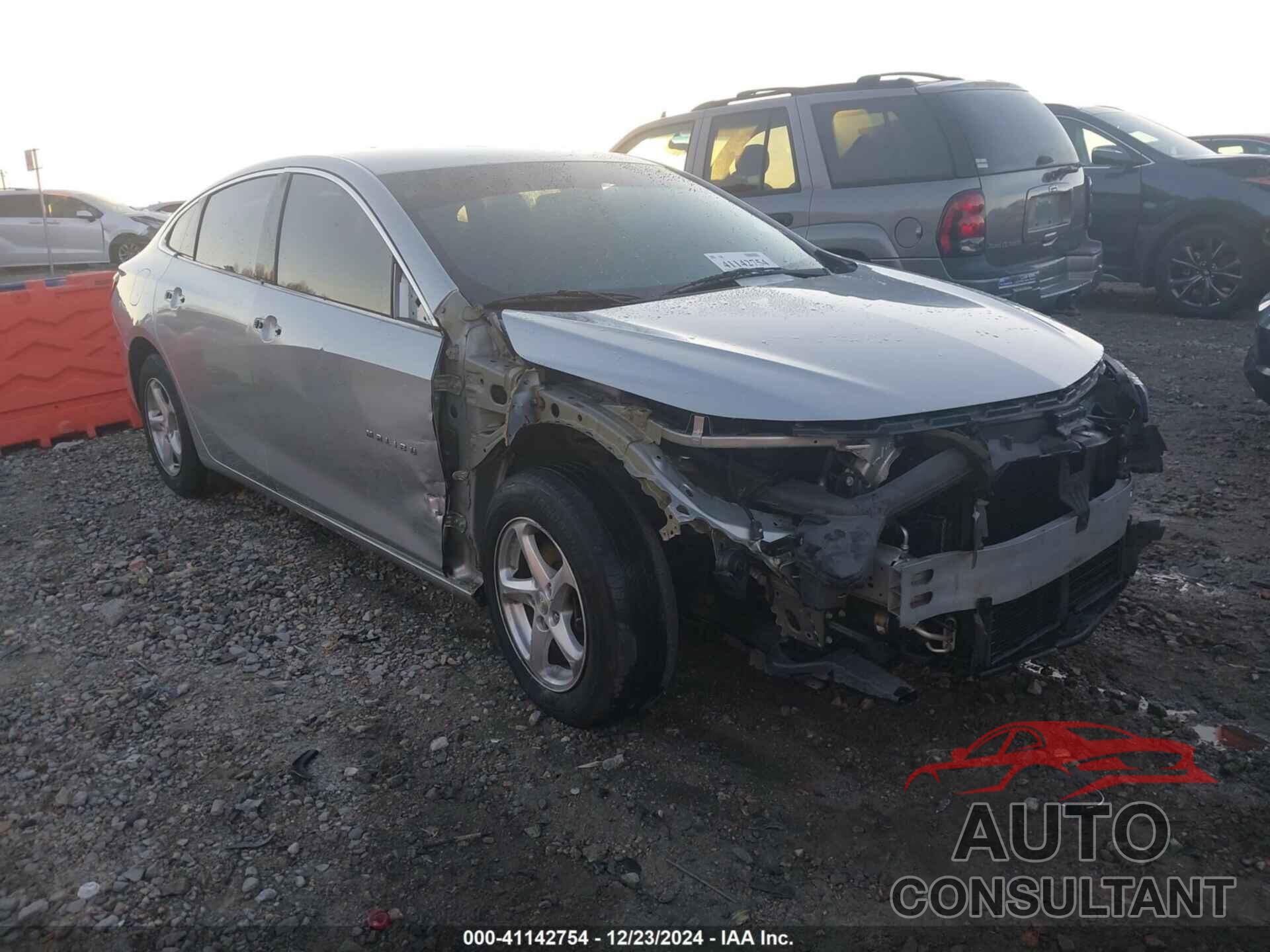 CHEVROLET MALIBU 2018 - 1G1ZB5ST8JF189820