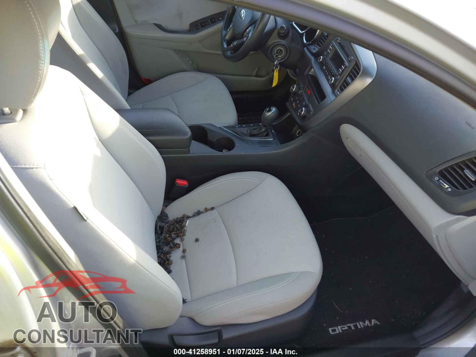 KIA OPTIMA 2013 - KNAGM4A77D5360975