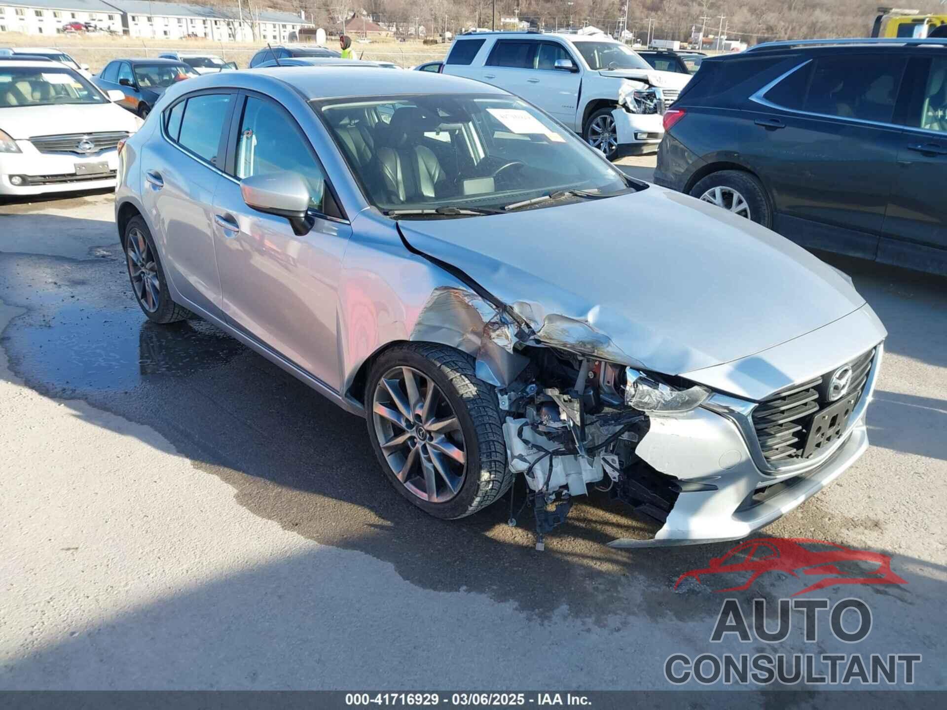 MAZDA MAZDA3 2018 - 3MZBN1L35JM236953