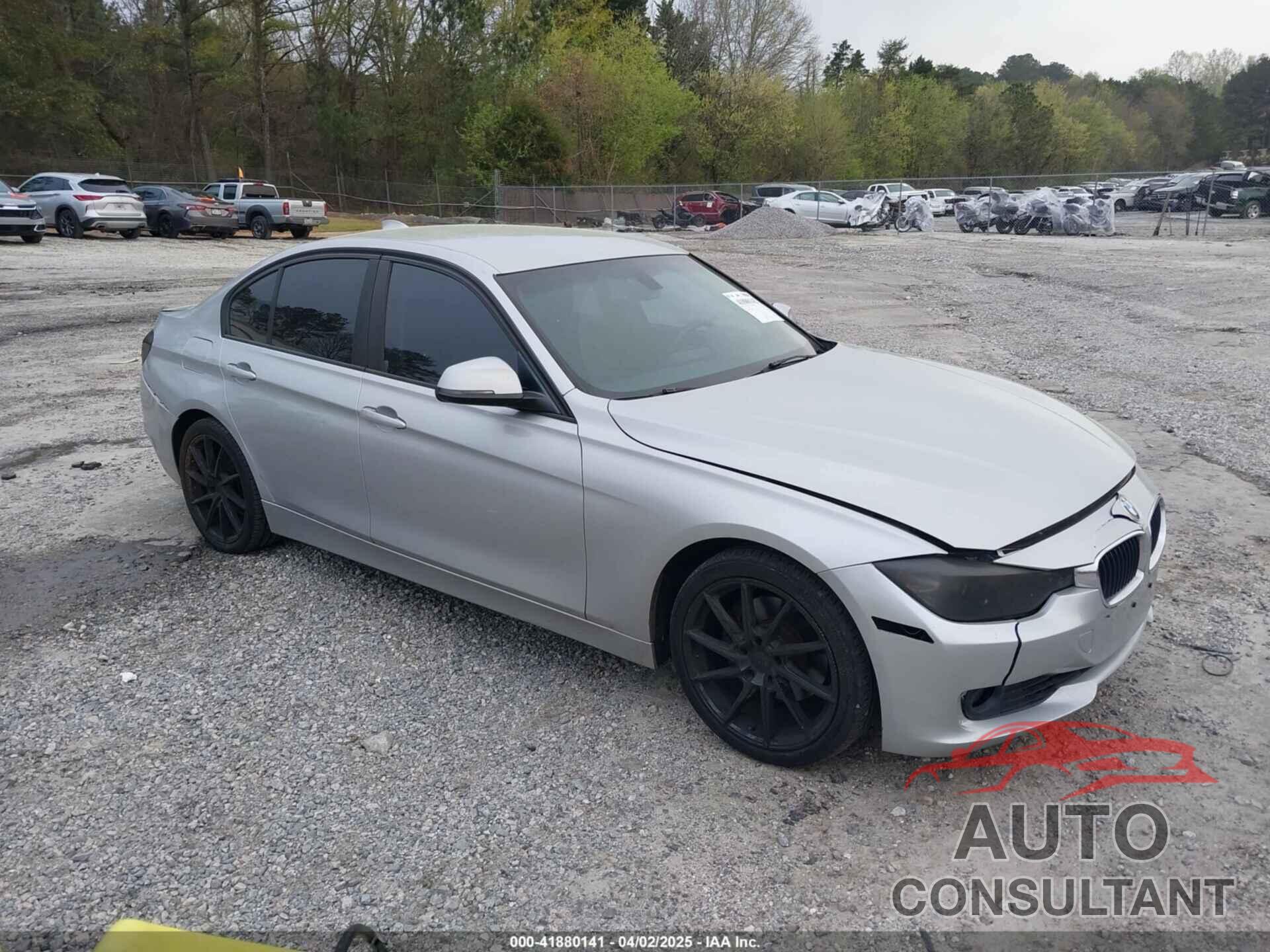 BMW 328I 2013 - WBA3C1G50DNR49596