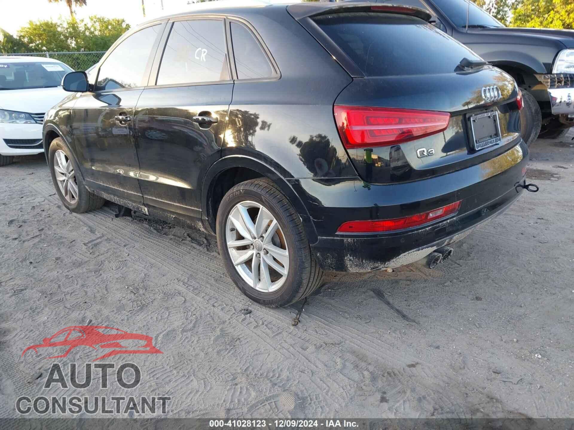 AUDI Q3 2017 - WA1BCCFS2HR009911